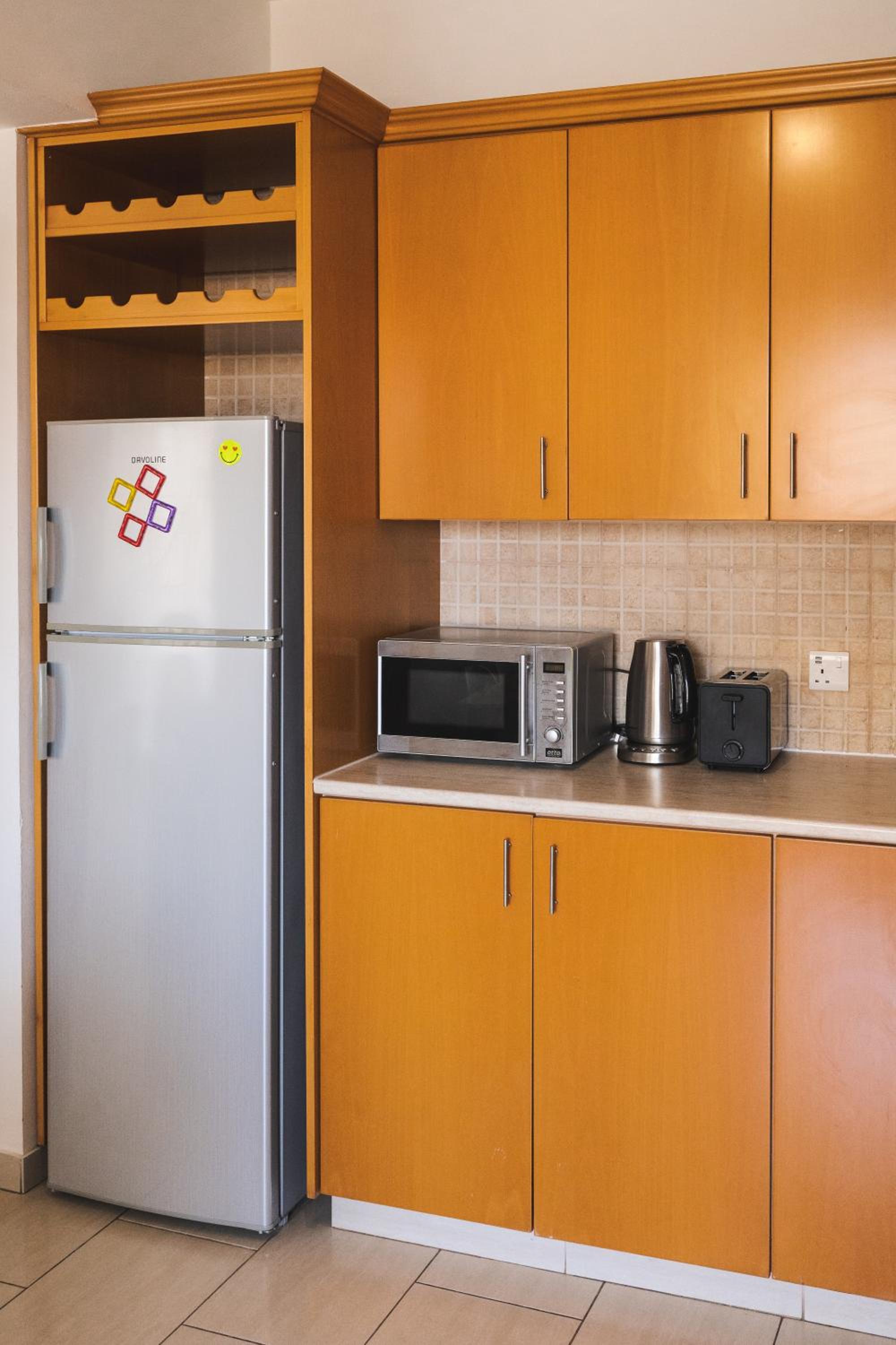 Athina Mackenzie 2 Bedroom Flat with Pool view 4