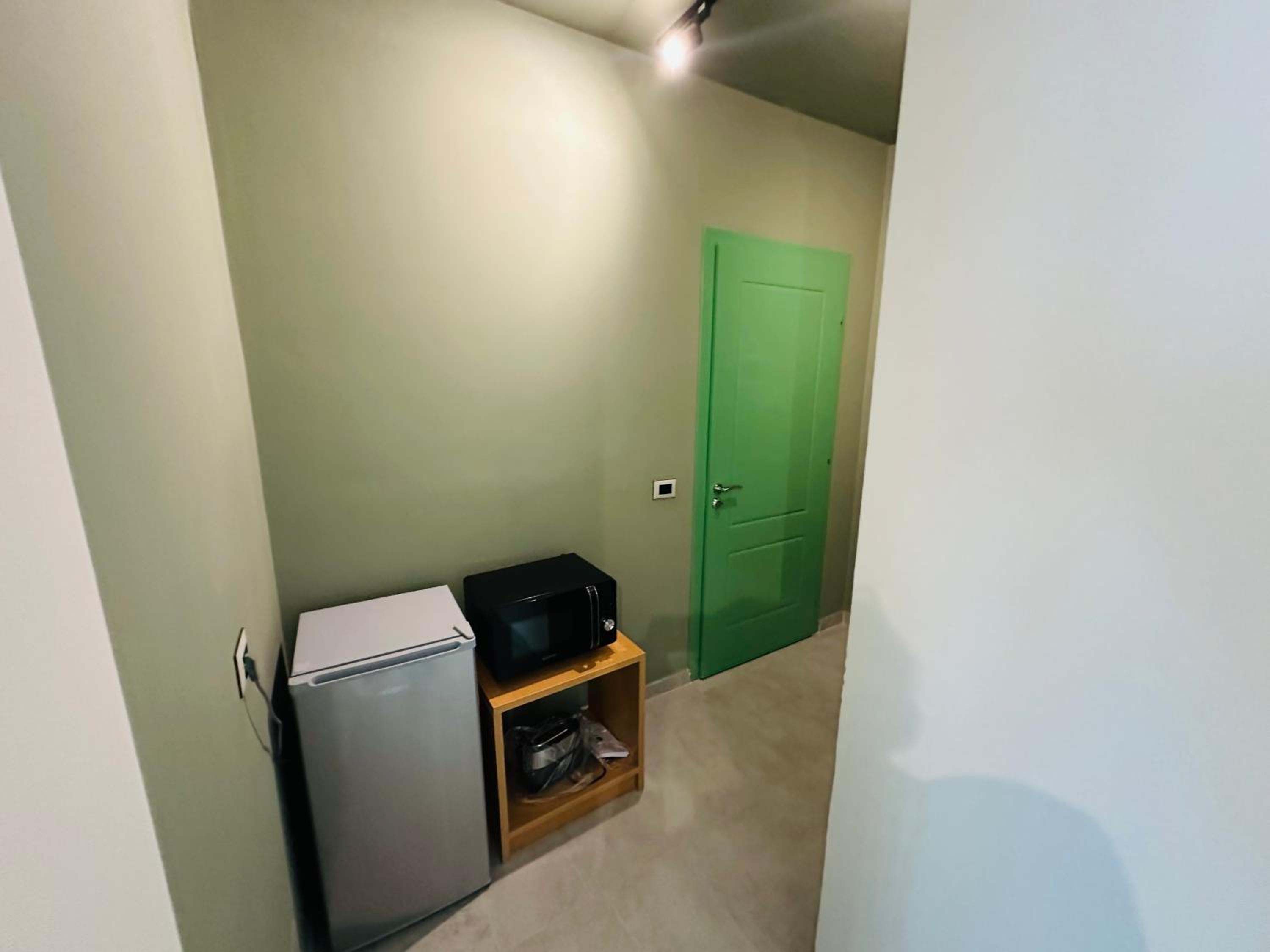 STAY-FIVE Modern Central Studios Self Check-in & Fast Wi-Fi