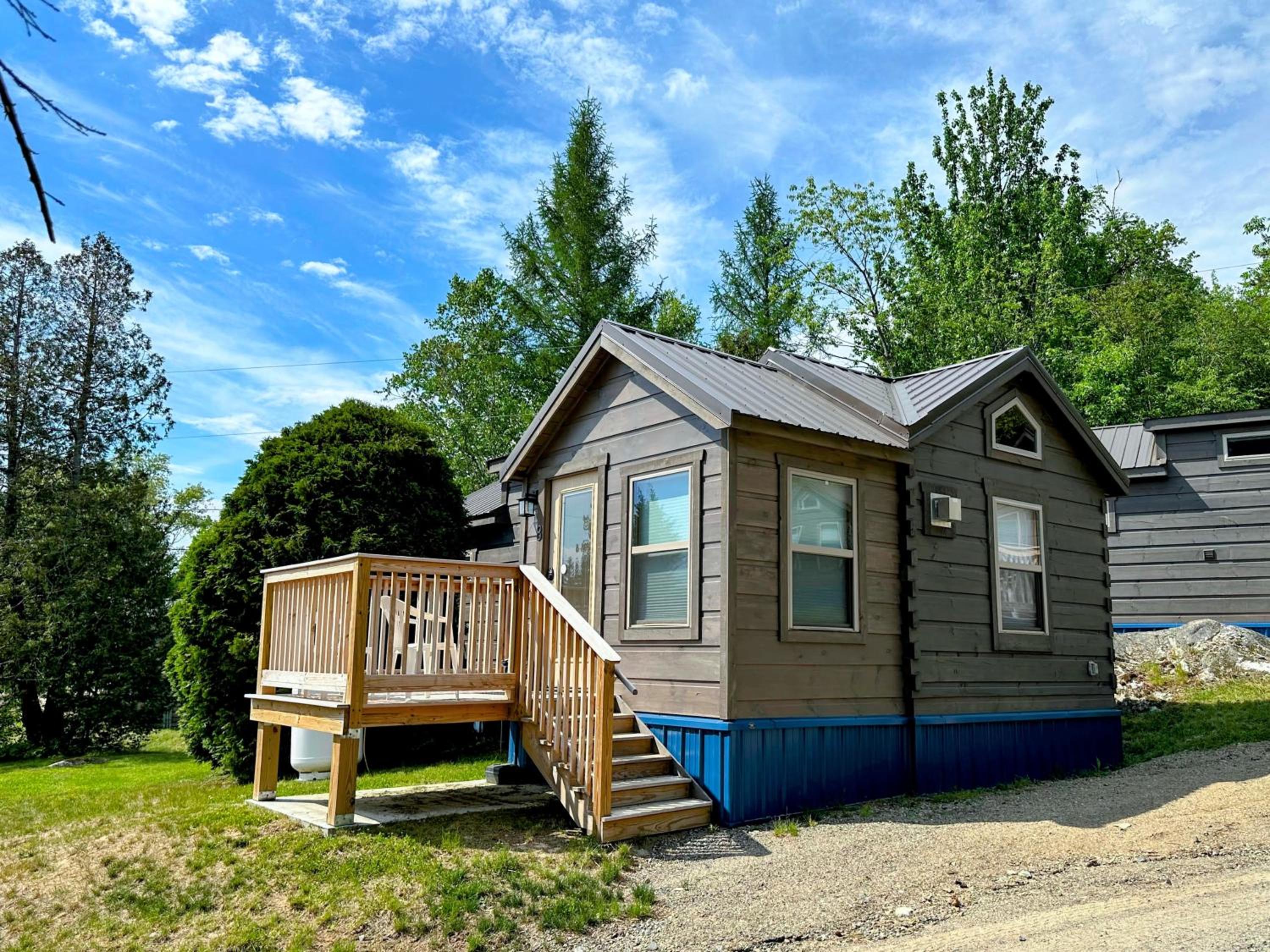 BMV8 Tiny Home village near Bretton Woods view 4