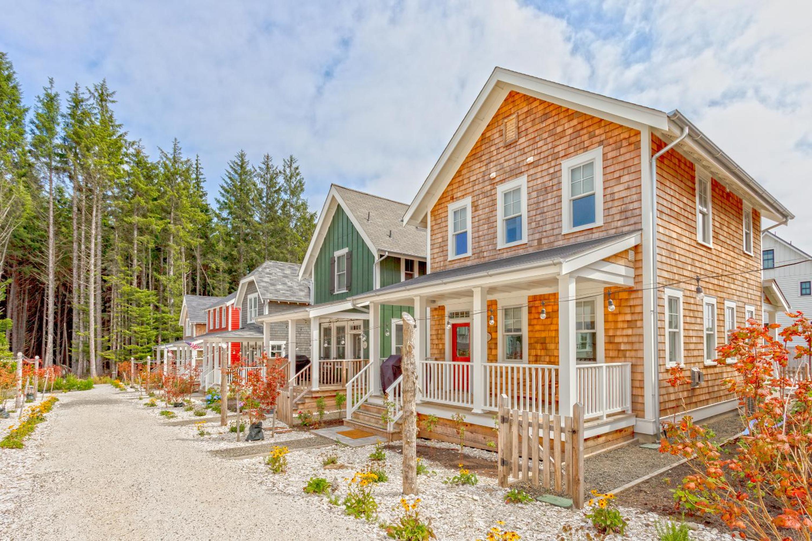 Paws On The Beach by Seabrook Hospitality view 2