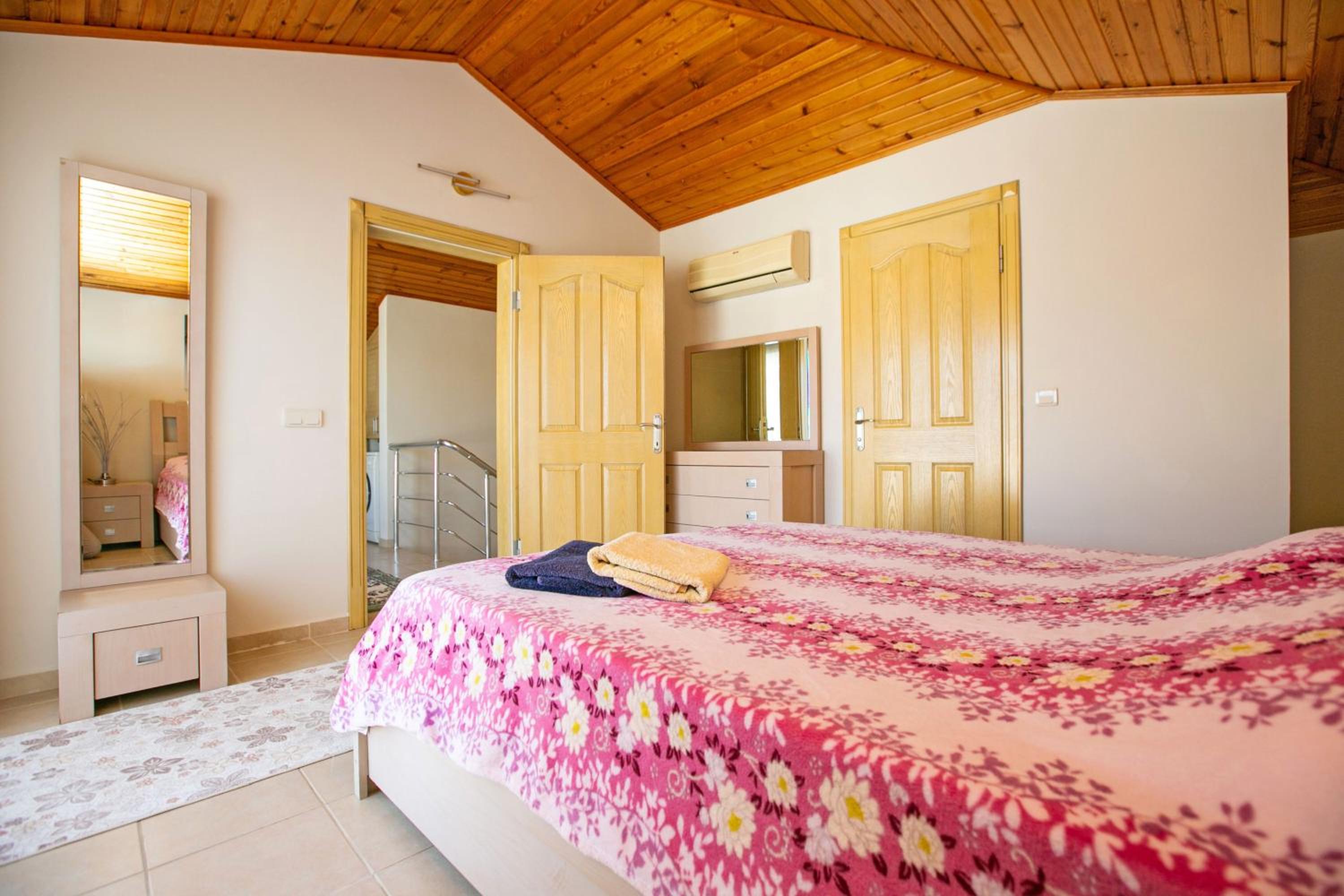 Paradise Town Villa Hazel