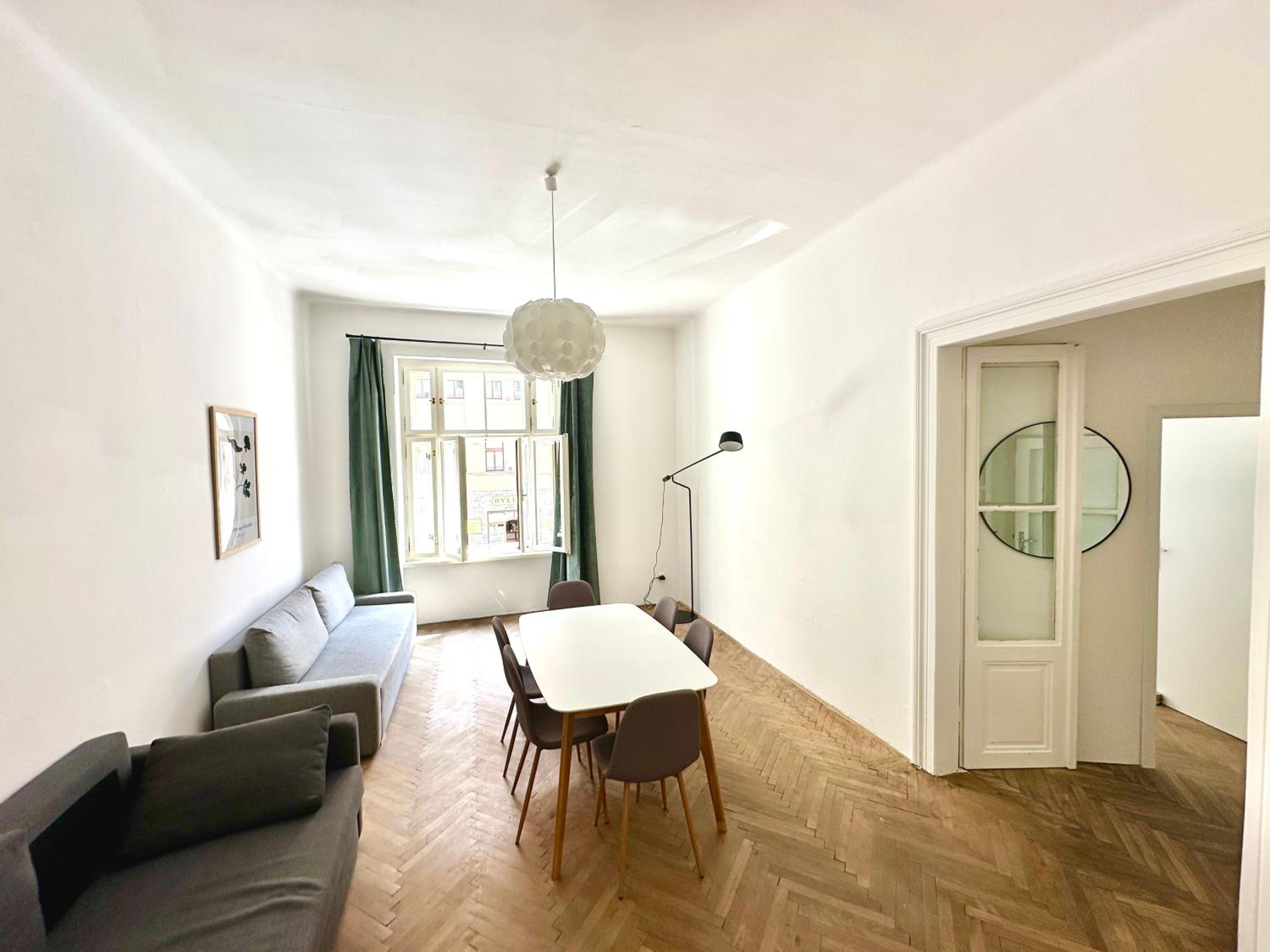 Best location in Prague! 4 bedrooms and super host!
