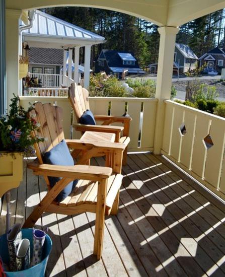 Our Otter Home by Seabrook Hospitality view 3