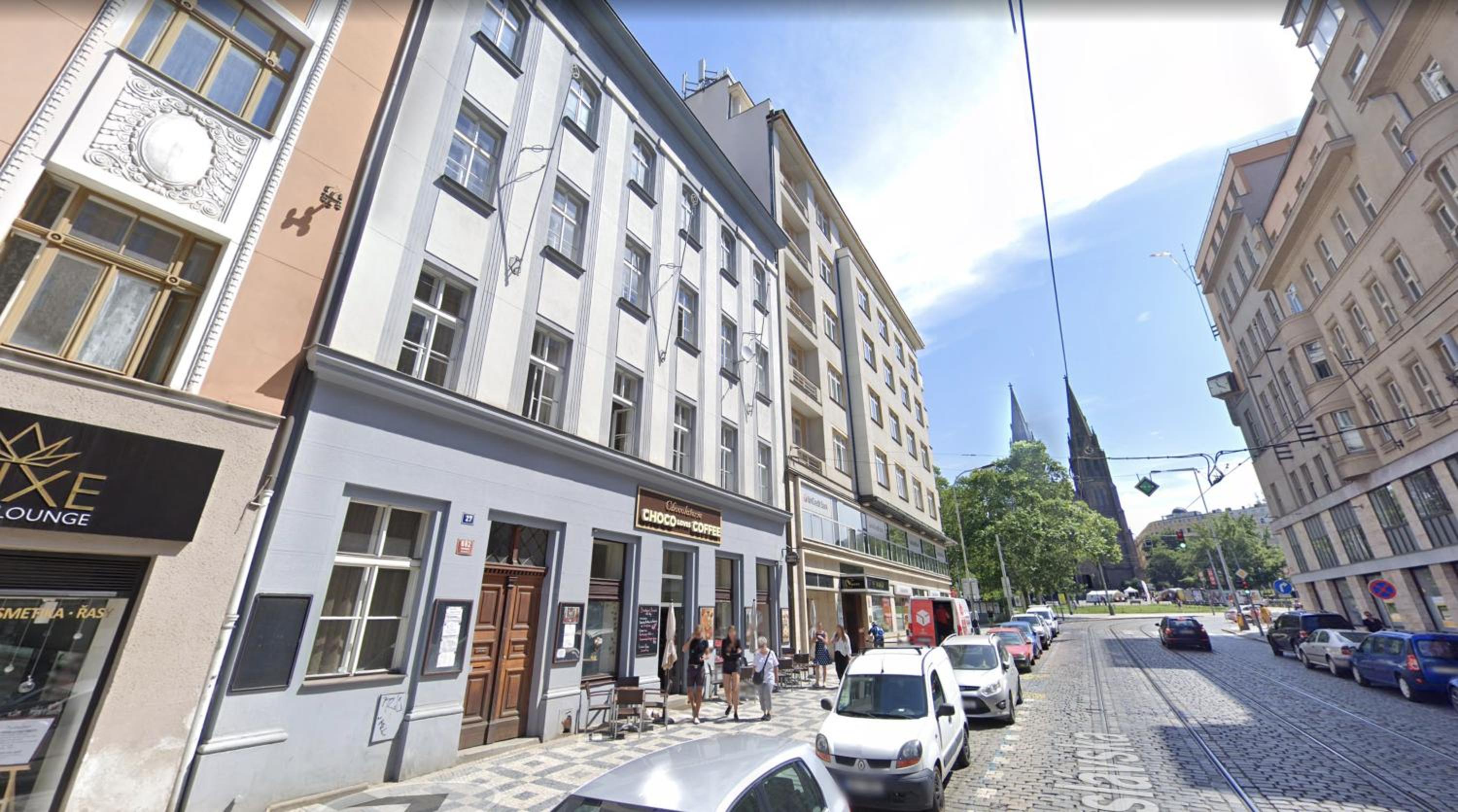 Best location in Prague! 4 bedrooms and super host!