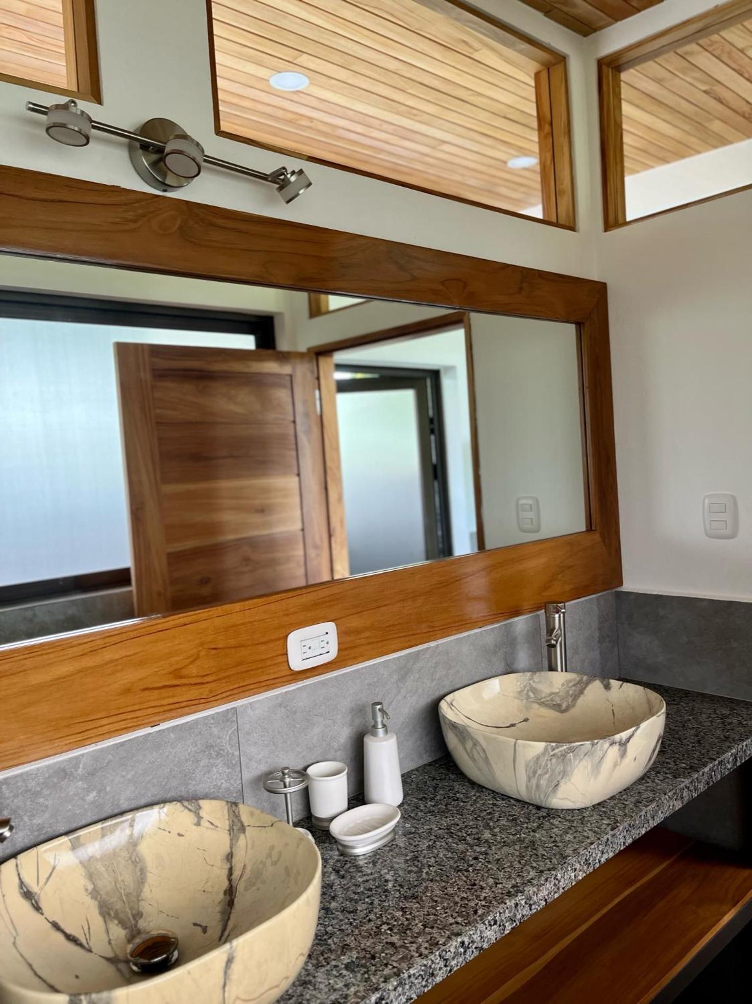 Southern Drake Lodge
