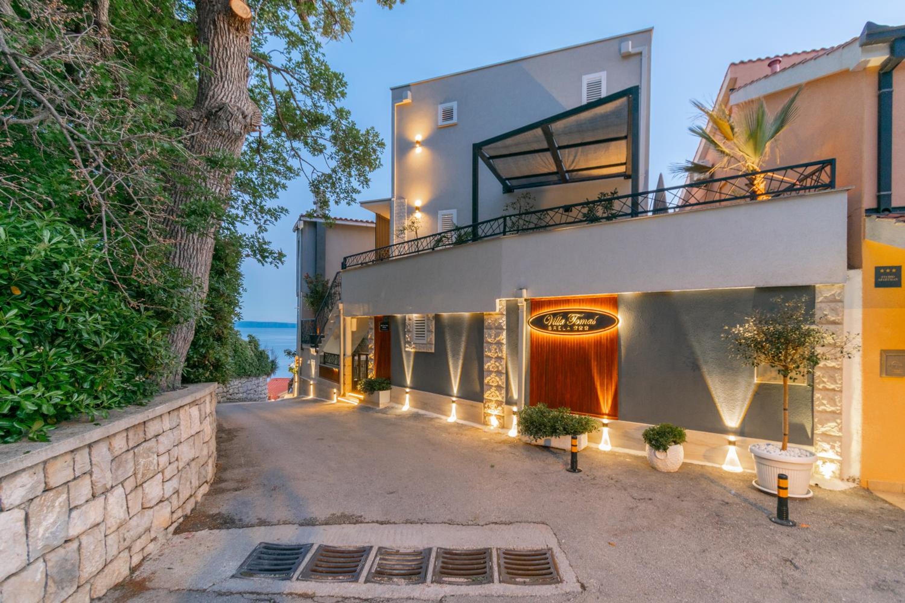 Apartments Villa Tomaš view 2