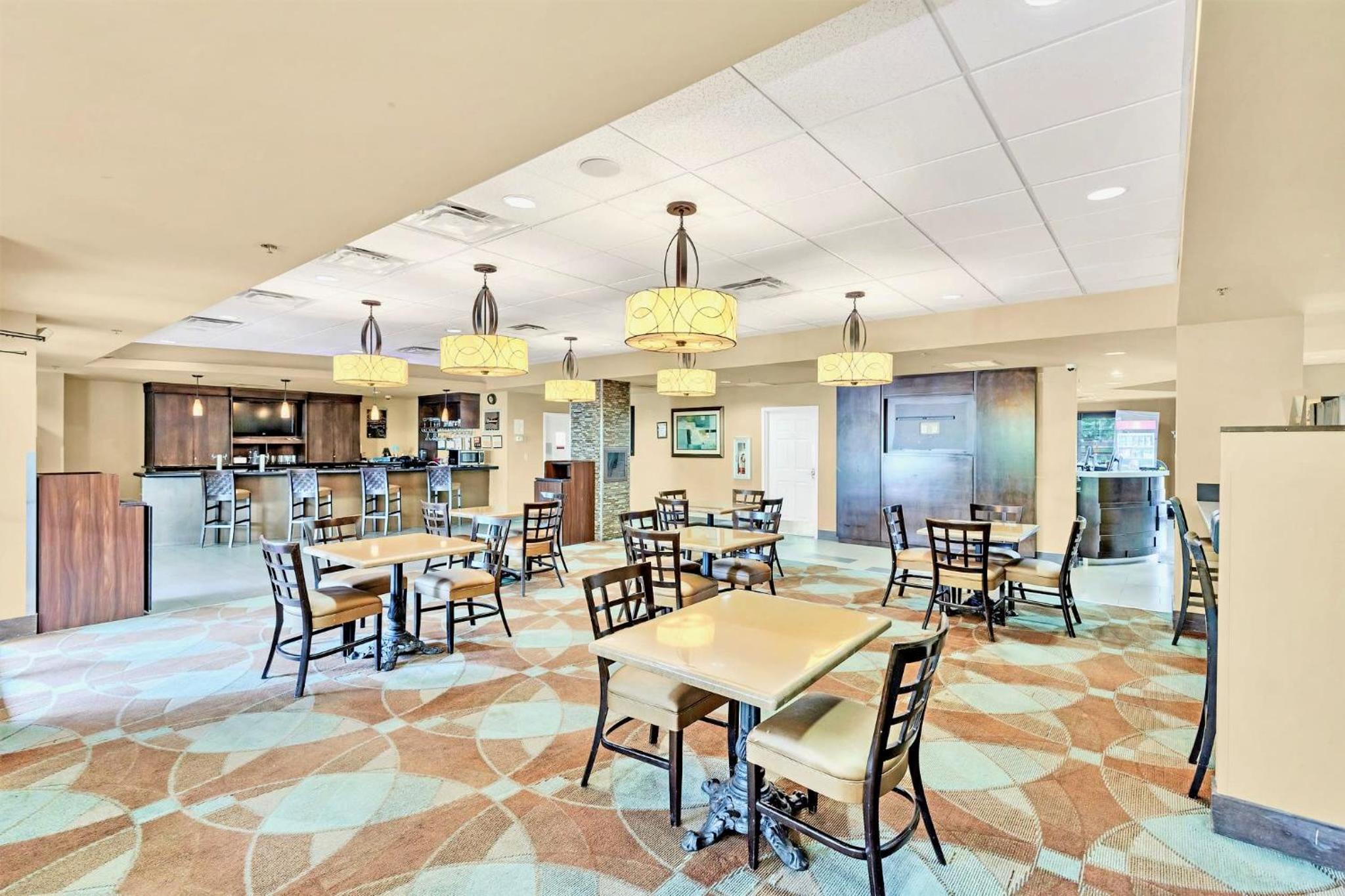 Condo 1BR Near Disney- Pool and Hot Tub