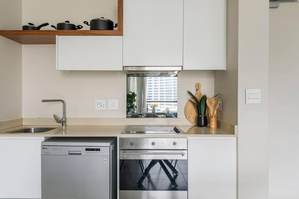 Luxury Apartment in Sandton