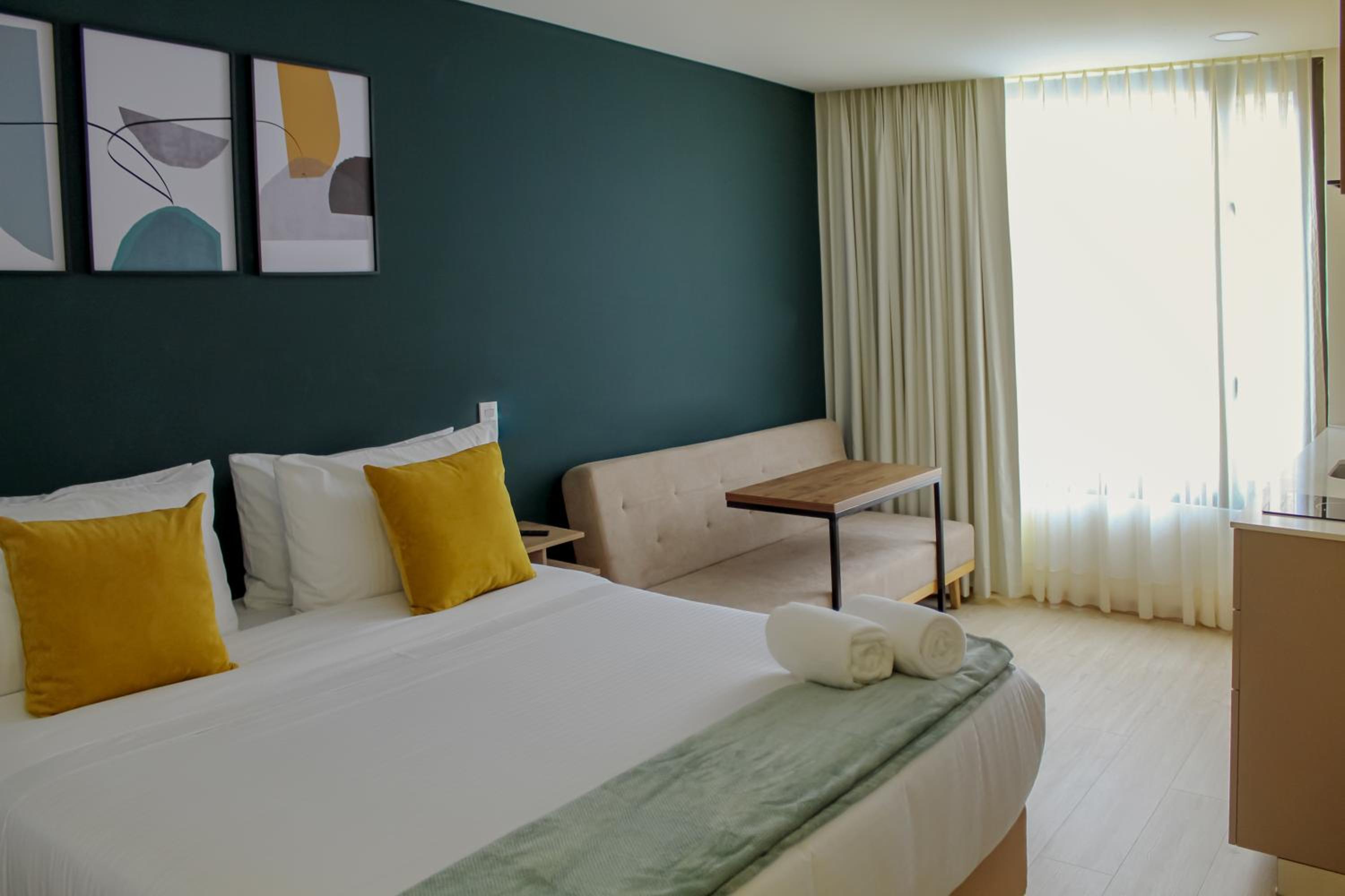 The Hood 102, Modern and Luxury Apartments