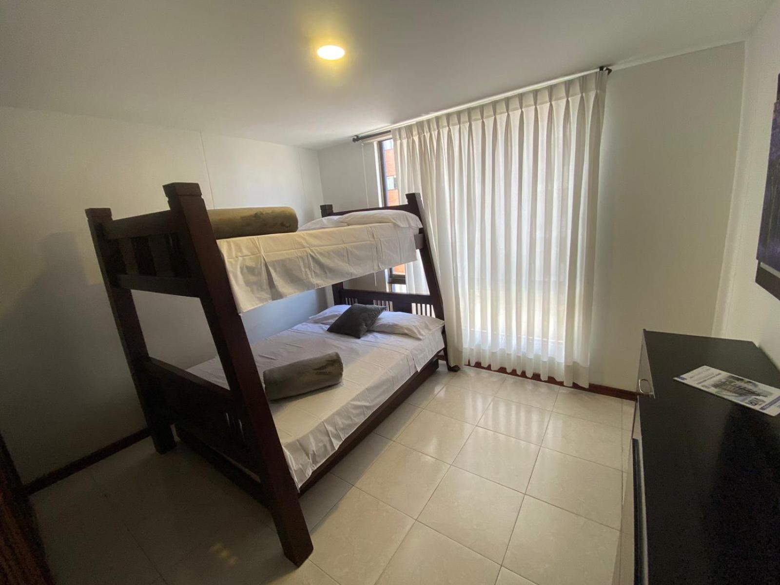 Apartamento amoblado en Pinares -Circunvalar