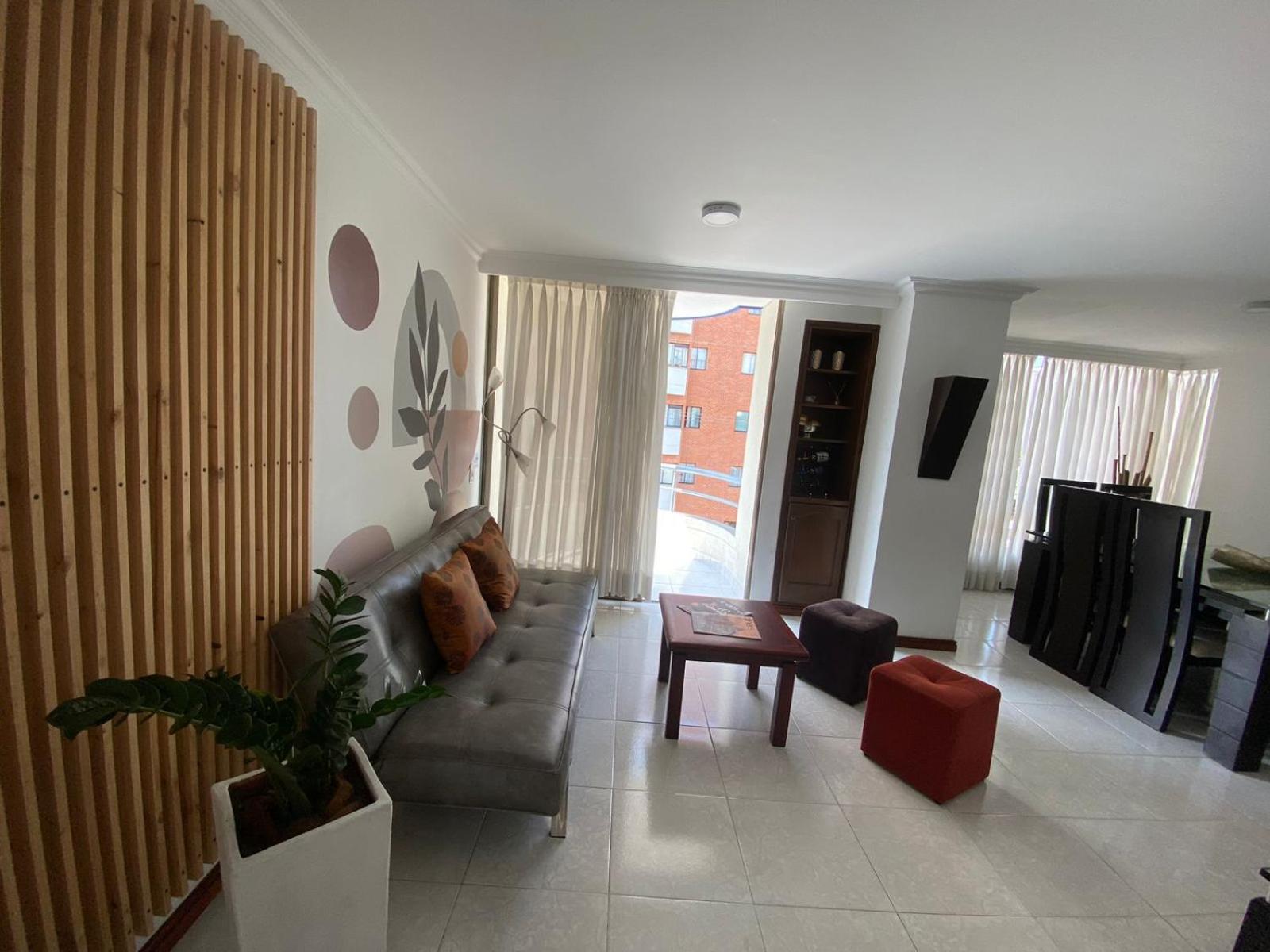 Apartamento amoblado en Pinares -Circunvalar