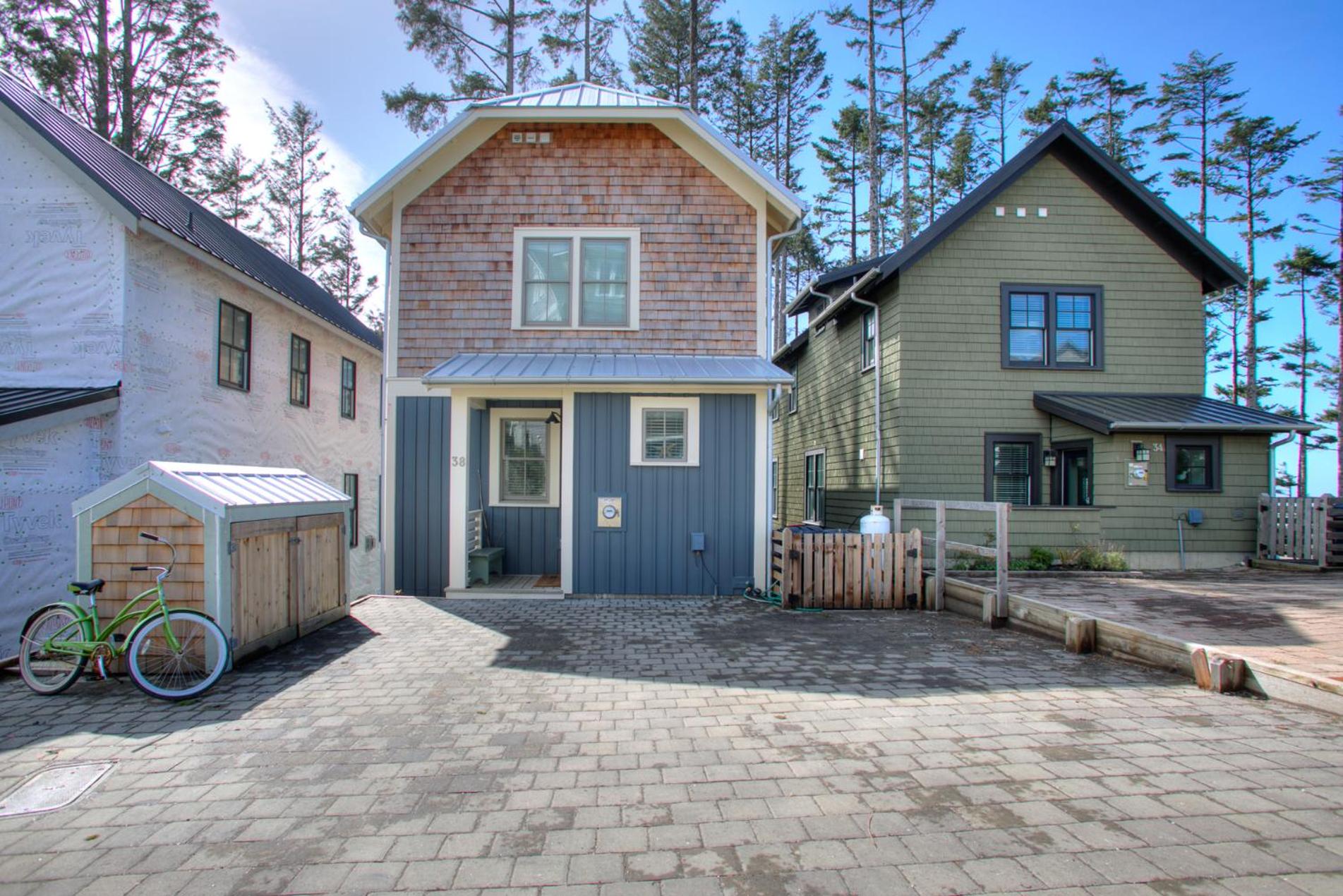 Latitude Adjustment by Seabrook Hospitality view 3