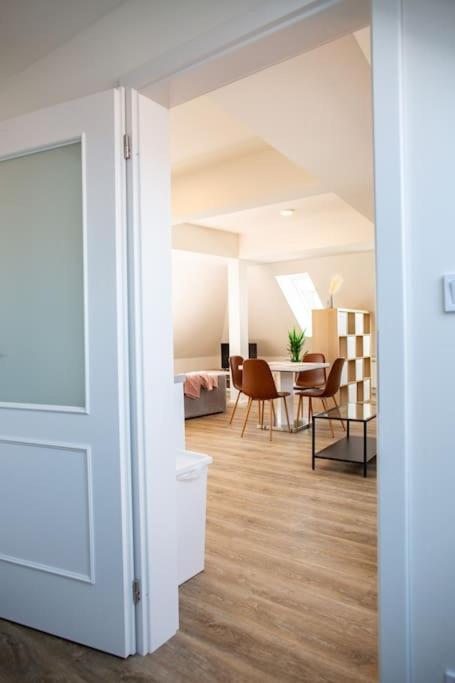 Bohemia apartment 95m