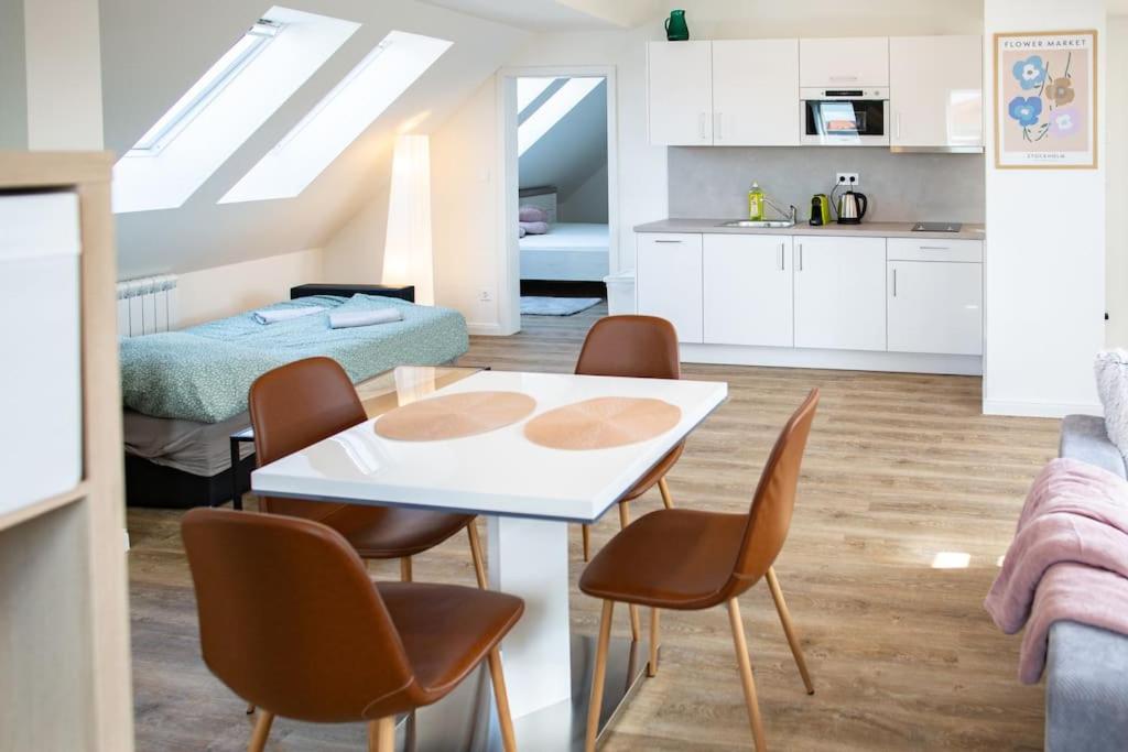 Bohemia apartment 95m