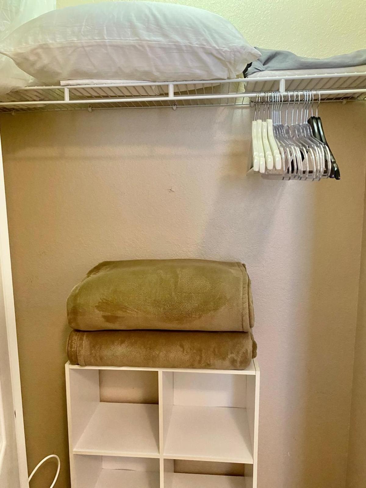 Universal Studios Area Apartment