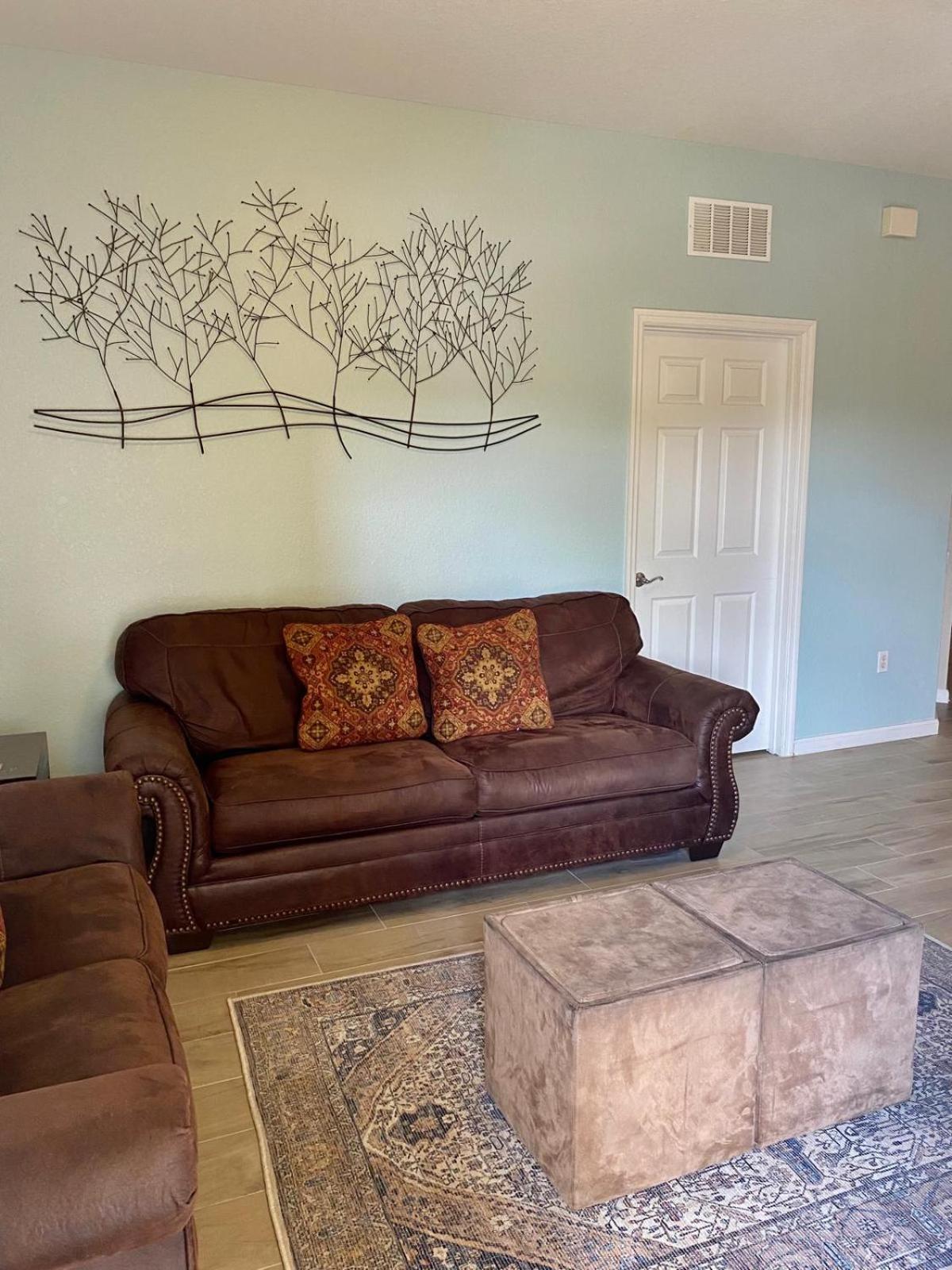 Universal Studios Area Apartment