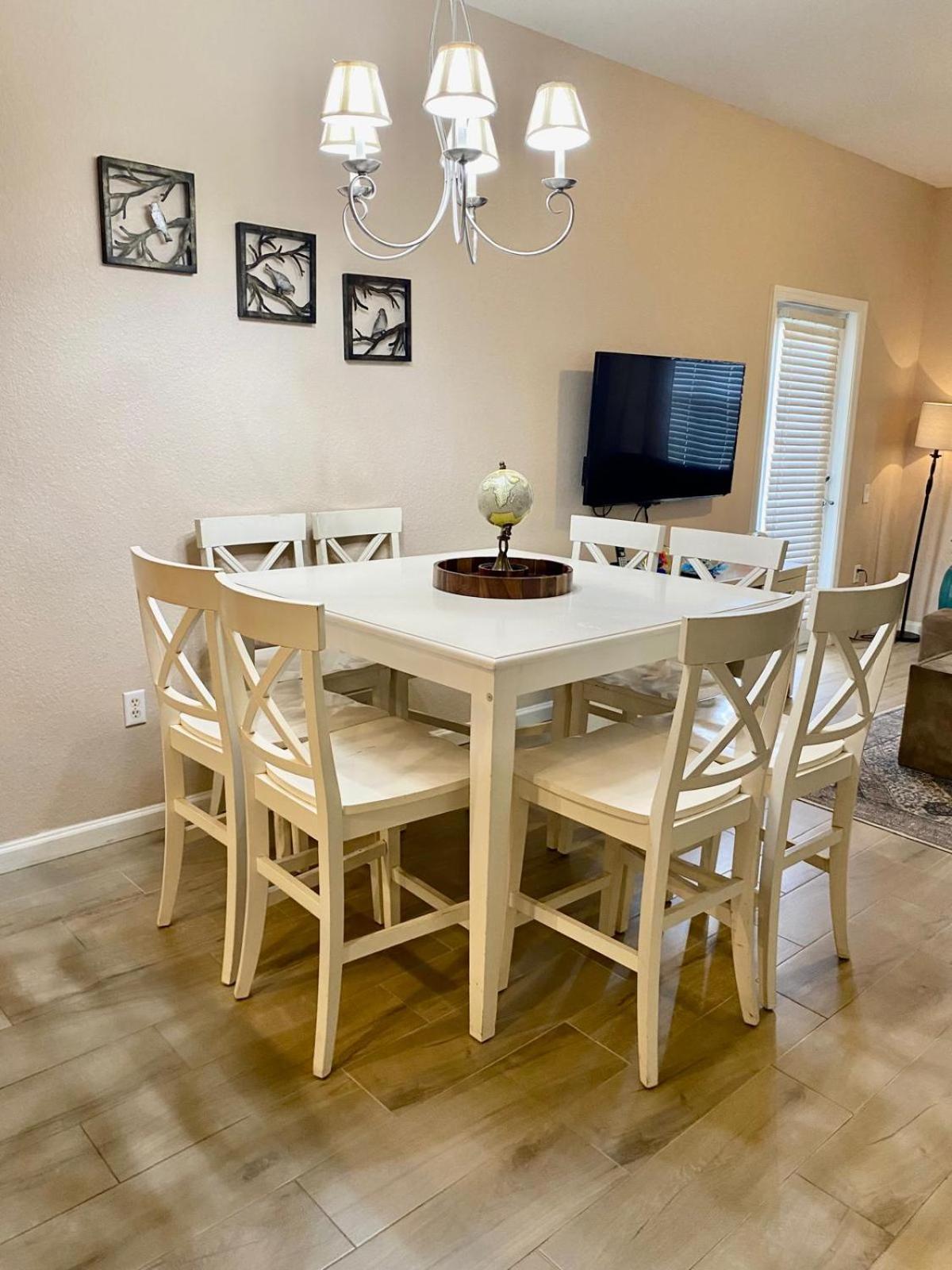 Universal Studios Area Apartment