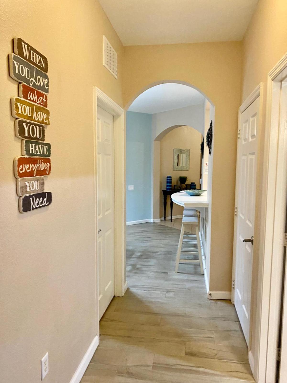 Universal Studios Area Apartment