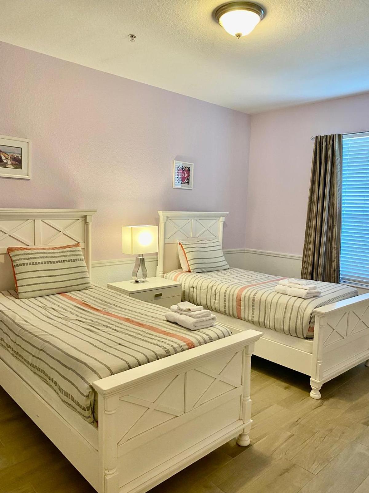 Universal Studios Area Apartment
