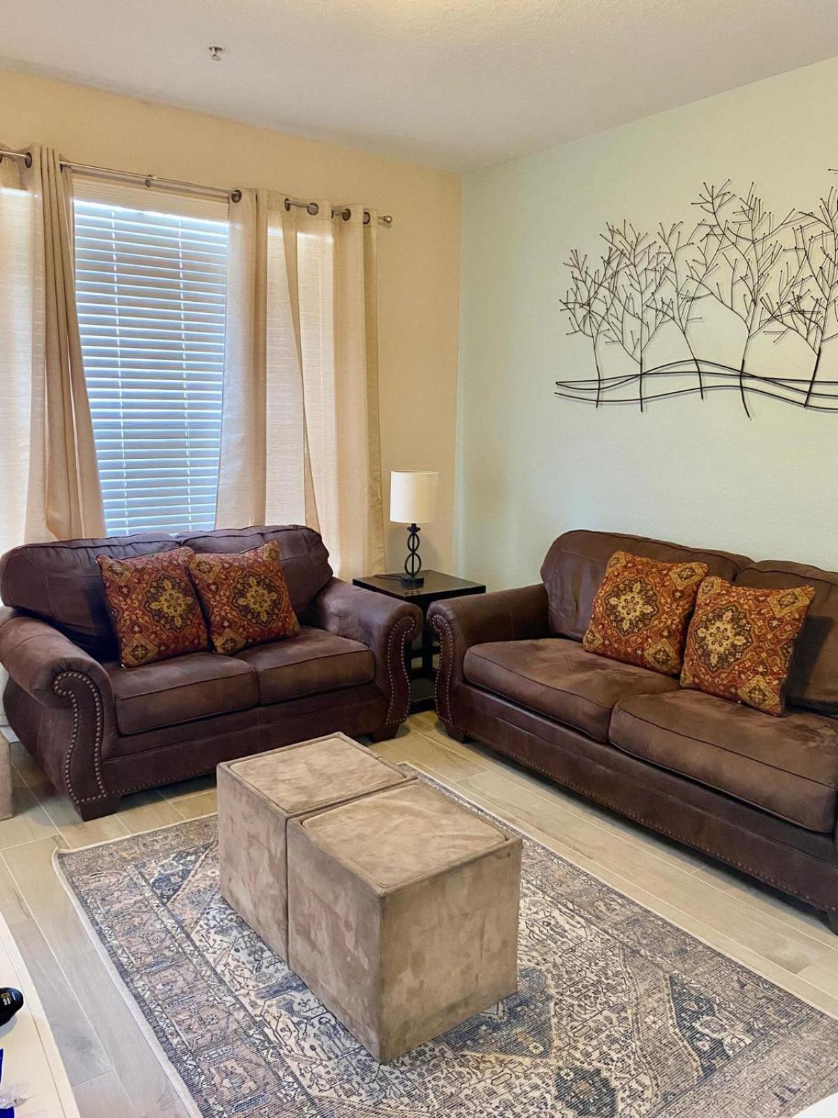 Universal Studios Area Apartment