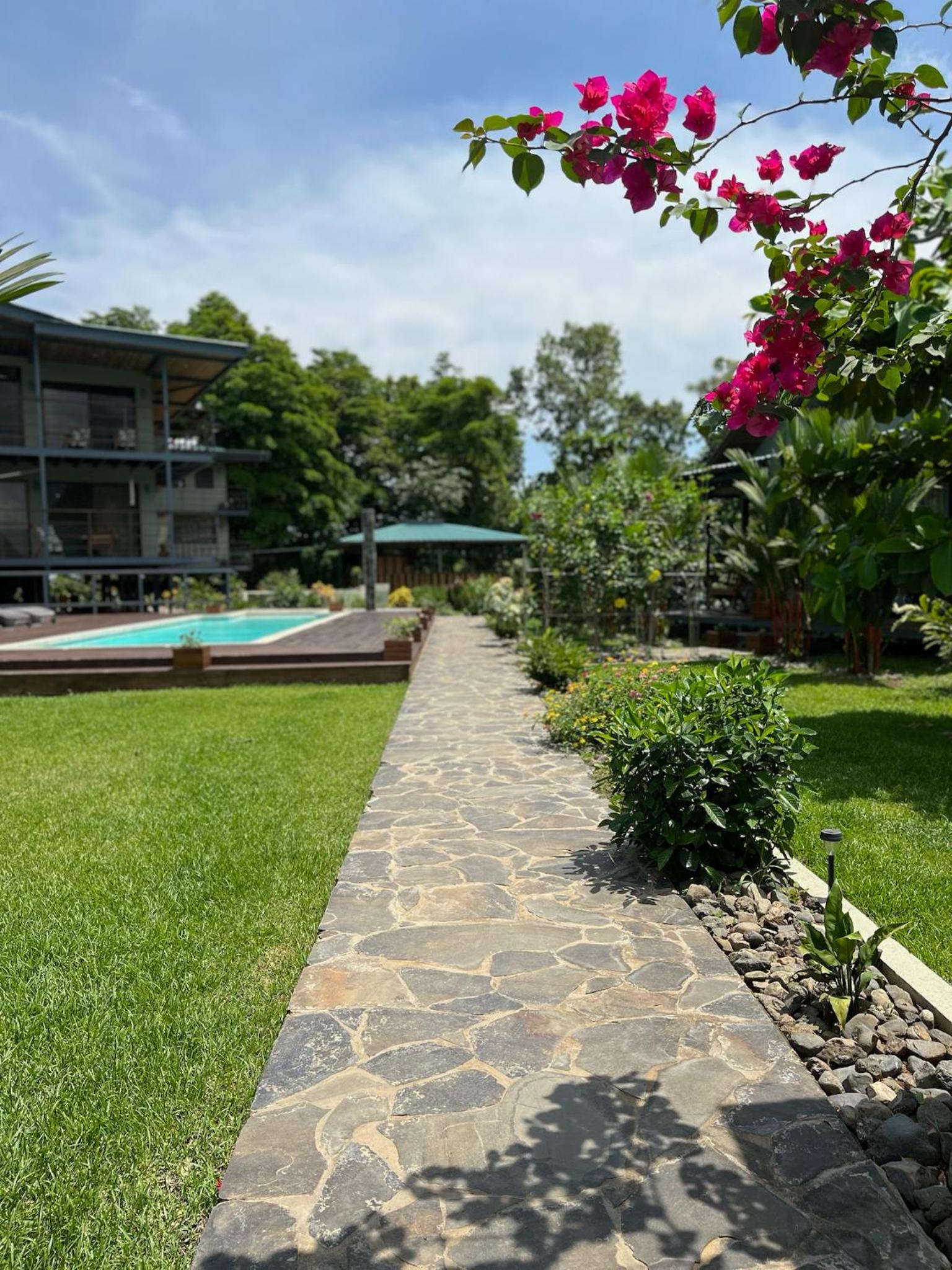 Southern Drake Lodge