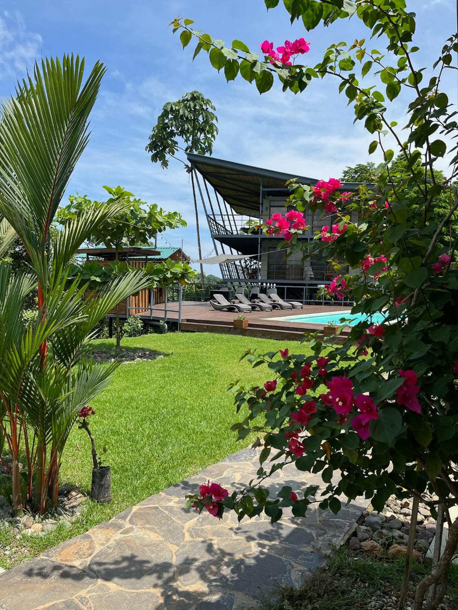 Southern Drake Lodge