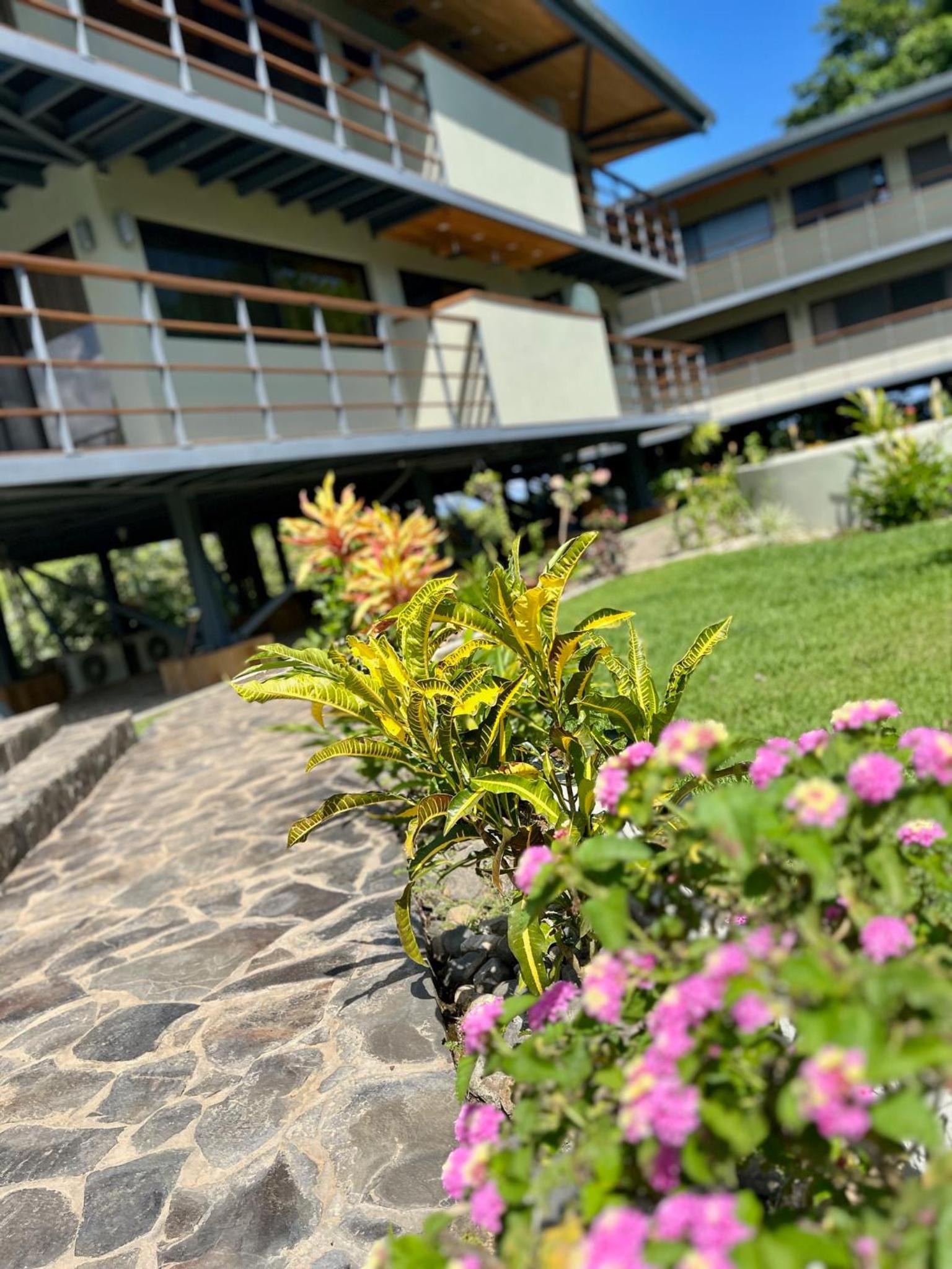 Southern Drake Lodge