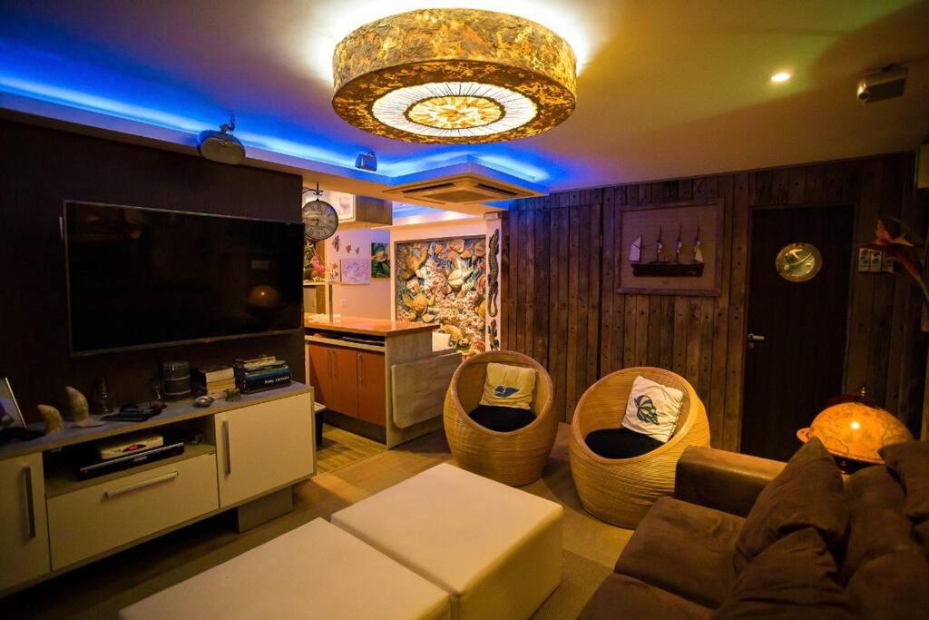 Pier22 Lodging The Captain's Lounge imóvel temático 5 suítes