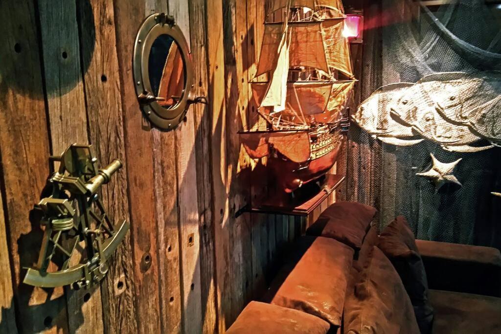 Pier22 Lodging The Captain's Lounge imóvel temático 5 suítes