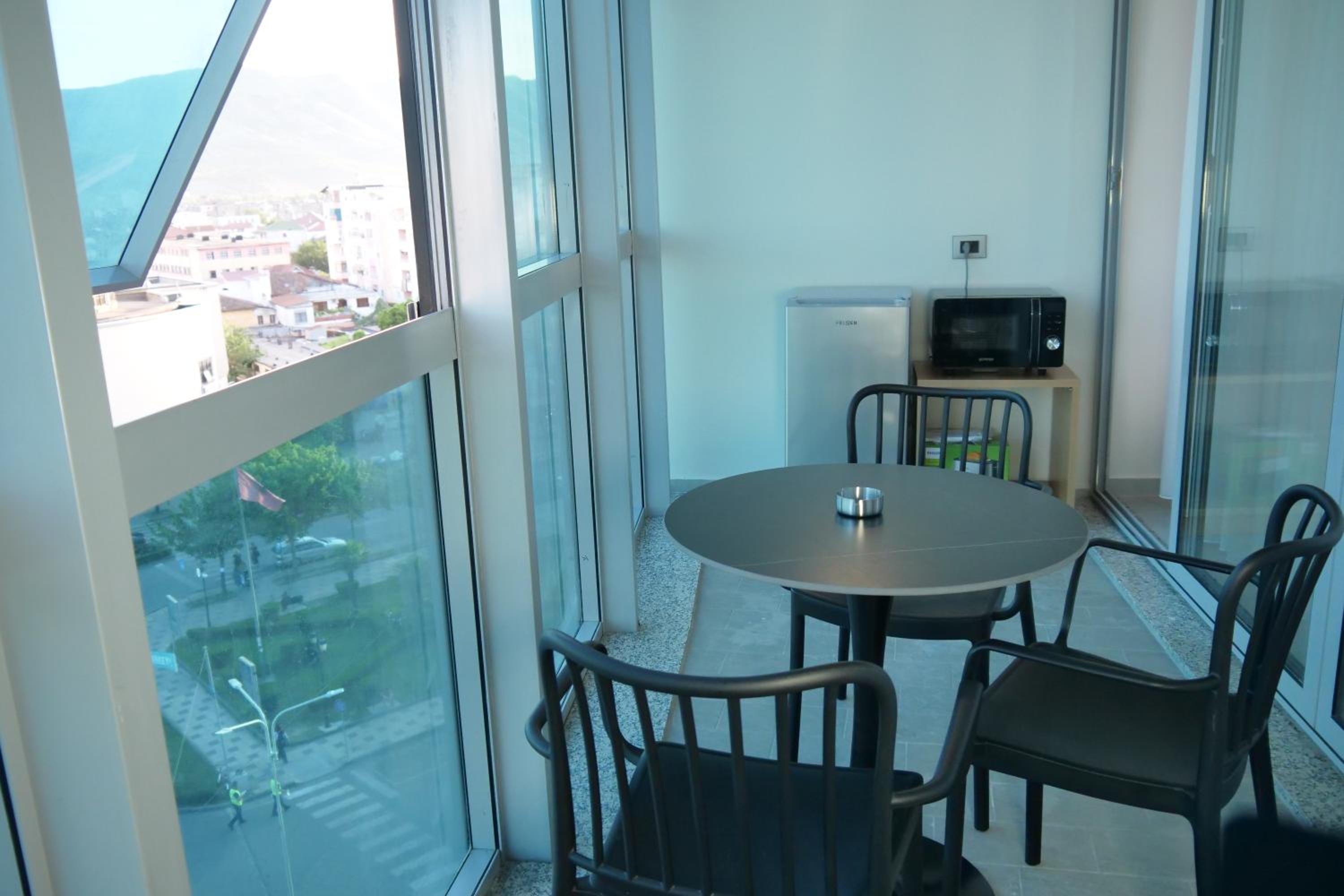 STAY-FIVE Modern Central Studios Self Check-in & Fast Wi-Fi