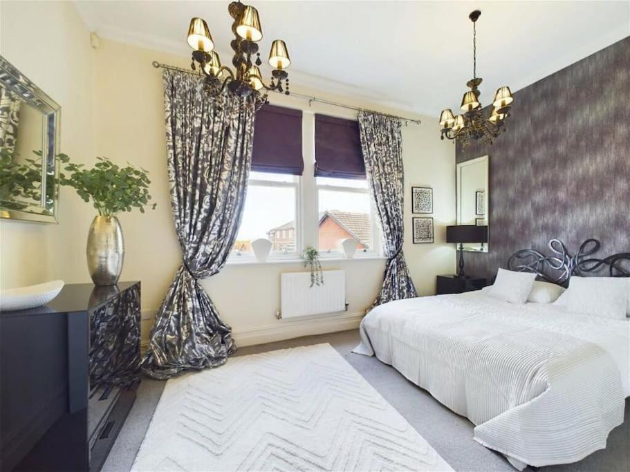 Upmarket Apartment in Ormskirk