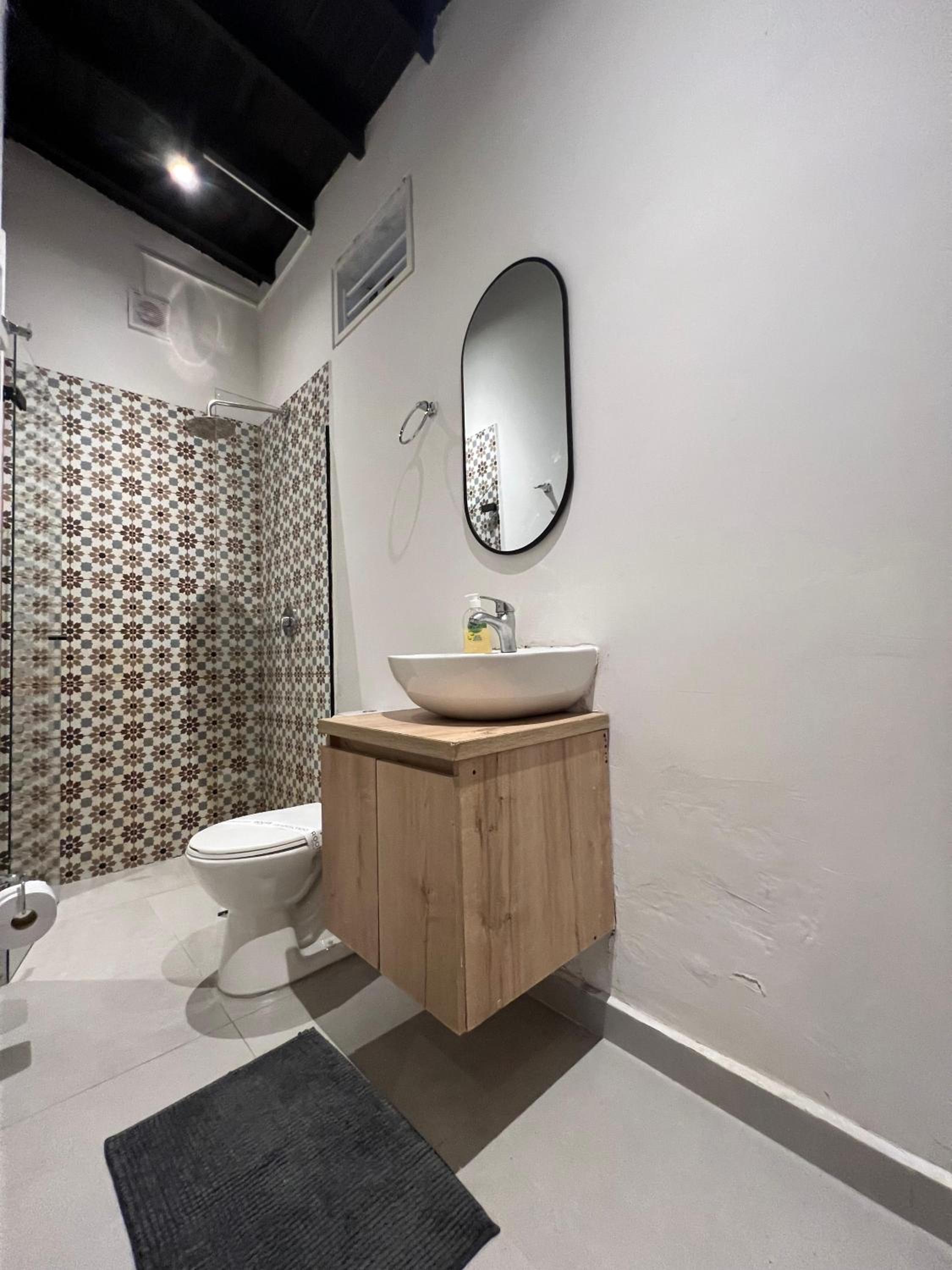 FRN101 Cozy loft located in a popular in Poblado By Roots Rentals