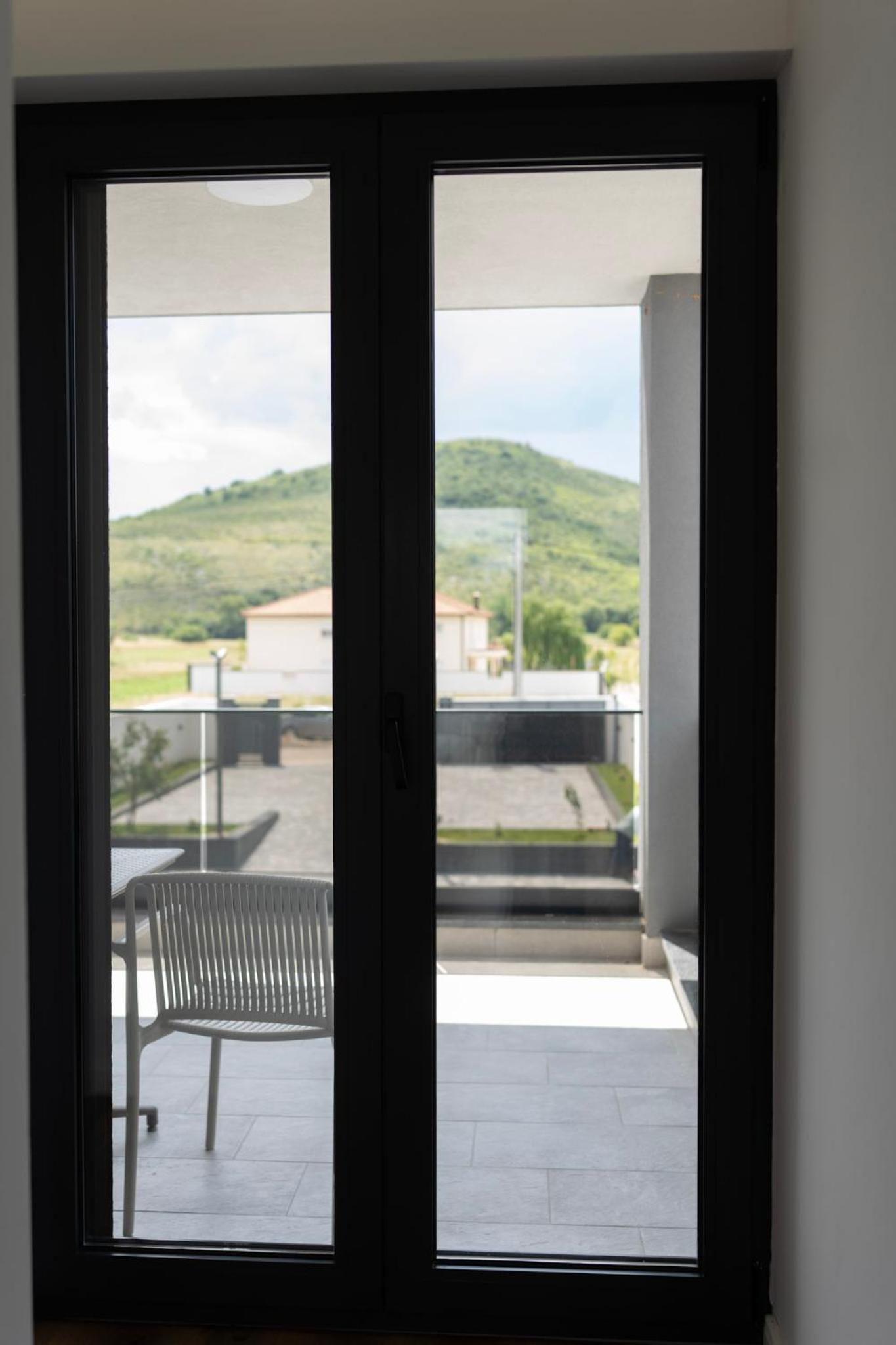 Villa H