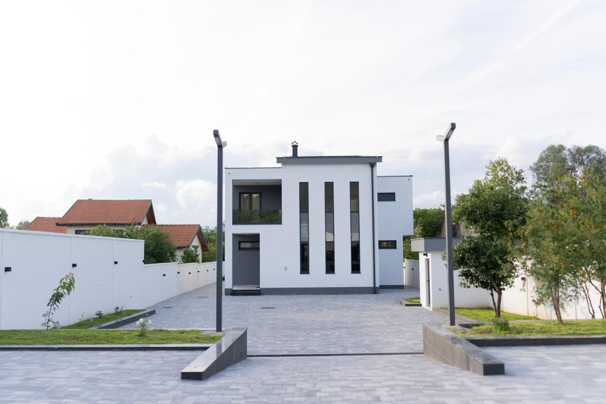 Villa H