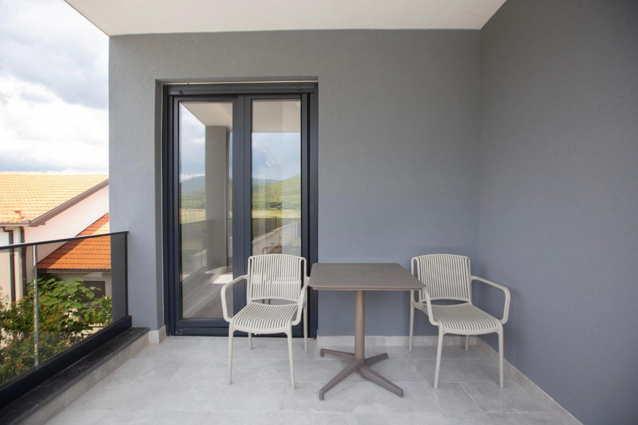 Villa H