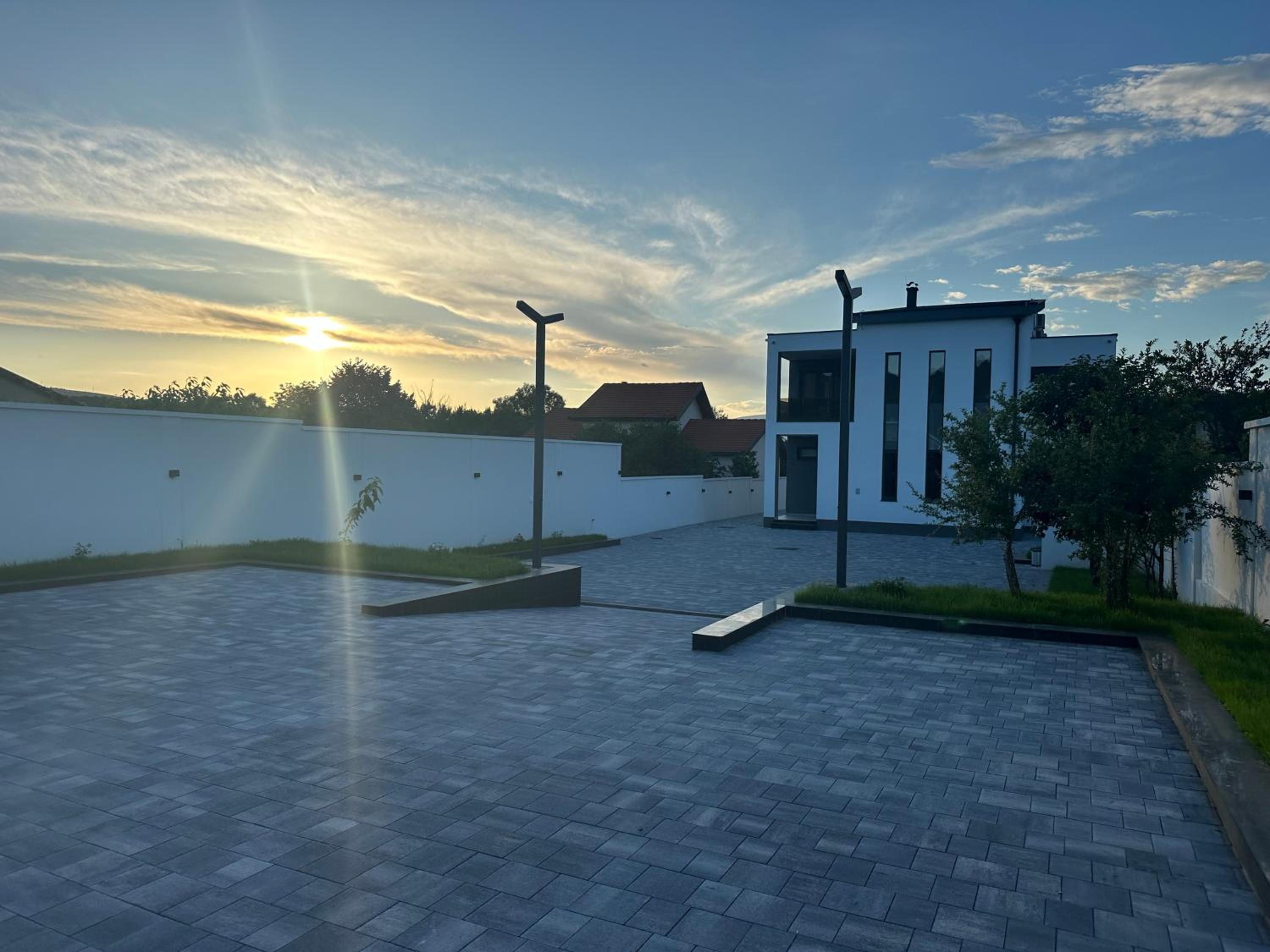 Villa H