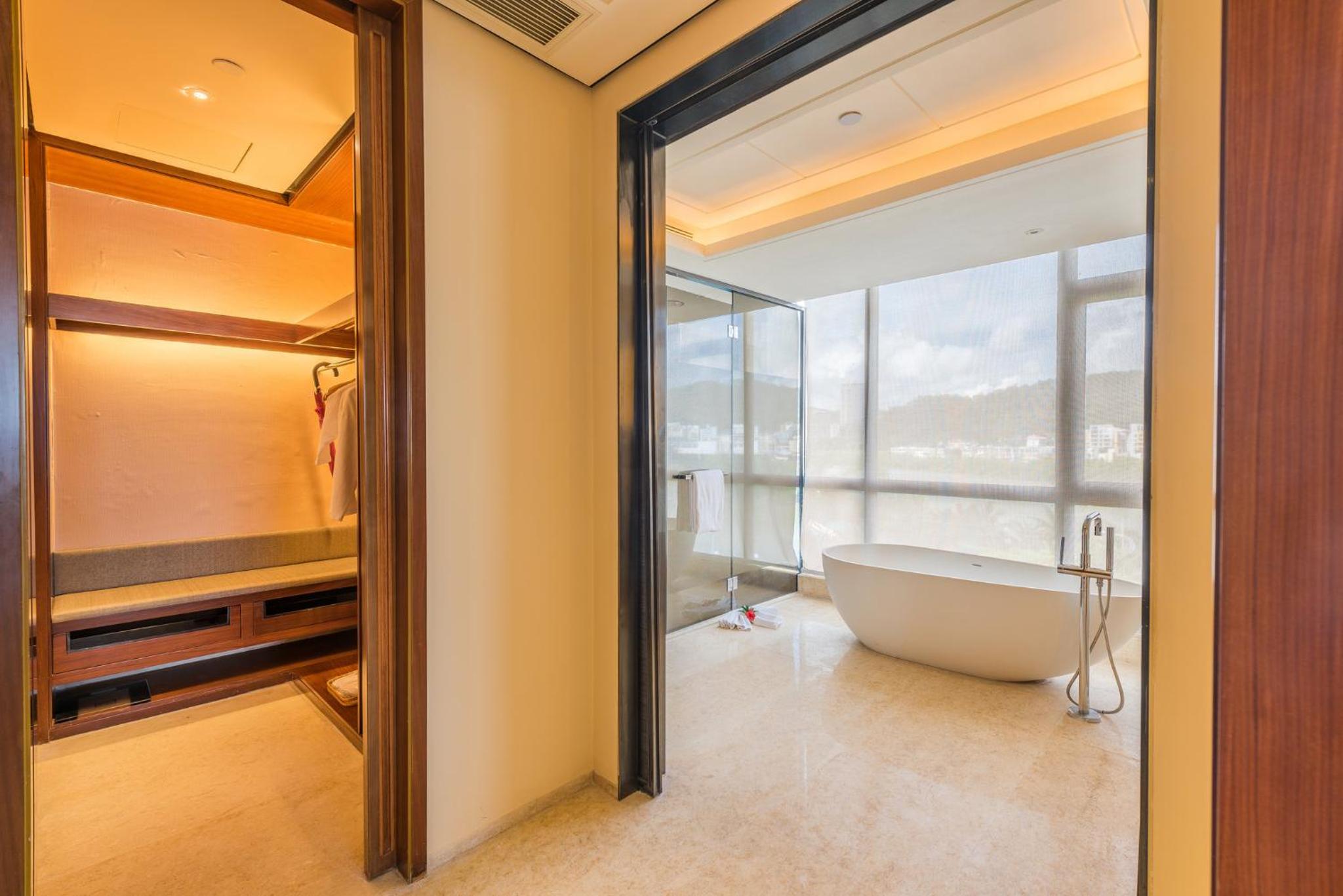 Crowne Plaza Sanya City Center by IHG