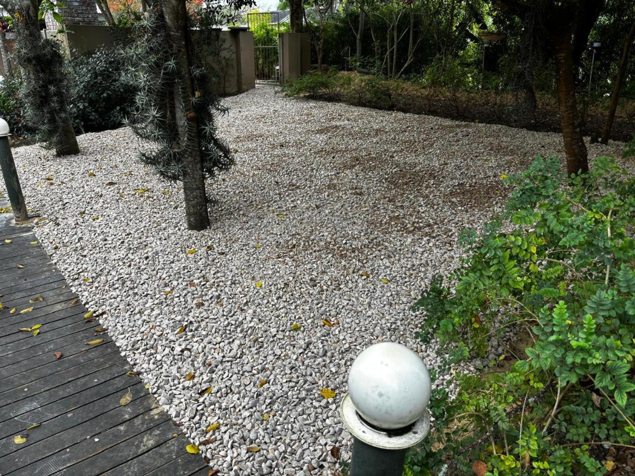 Botanica Guest House