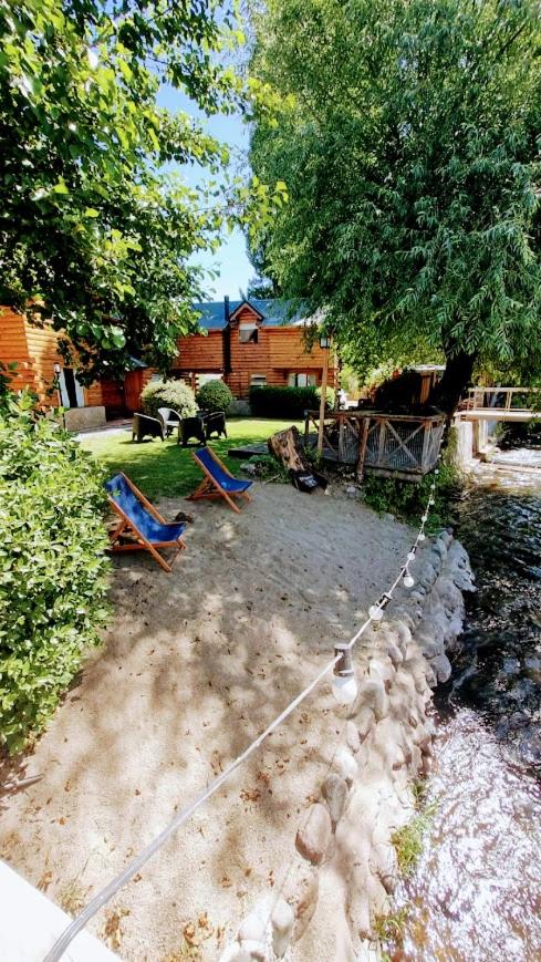 cabaña junto al arroyo 2