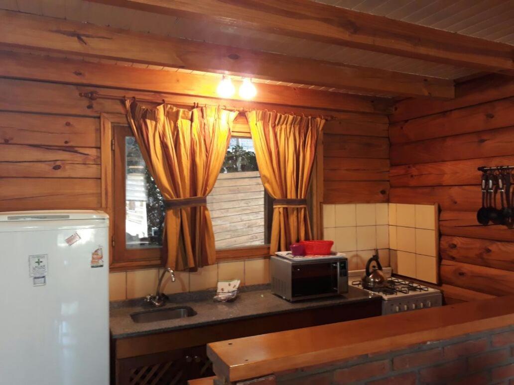cabaña junto al arroyo 2