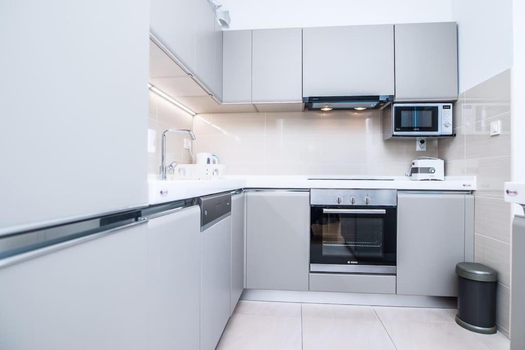 NEW! Carpe Diem 1,Split-Bacvice,free wi-fi, parking