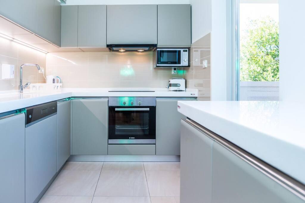 NEW! Carpe Diem 1,Split-Bacvice,free wi-fi, parking