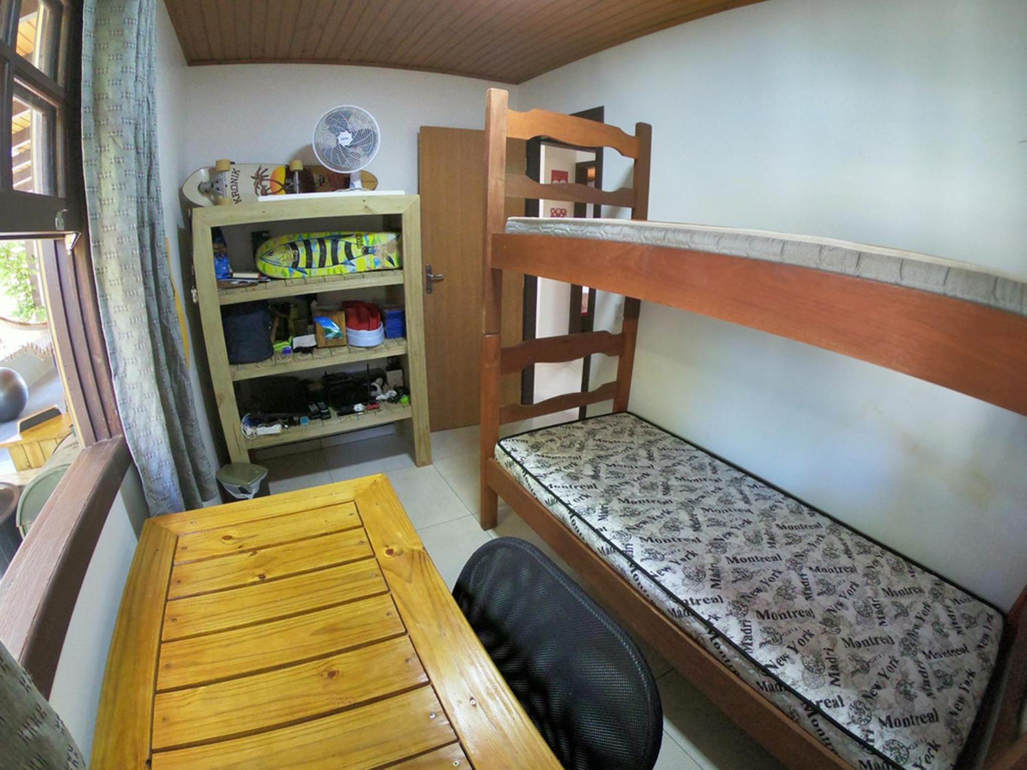 Casa privativa com piscina na Praia da Ferrugem duas quadras mar REF 100