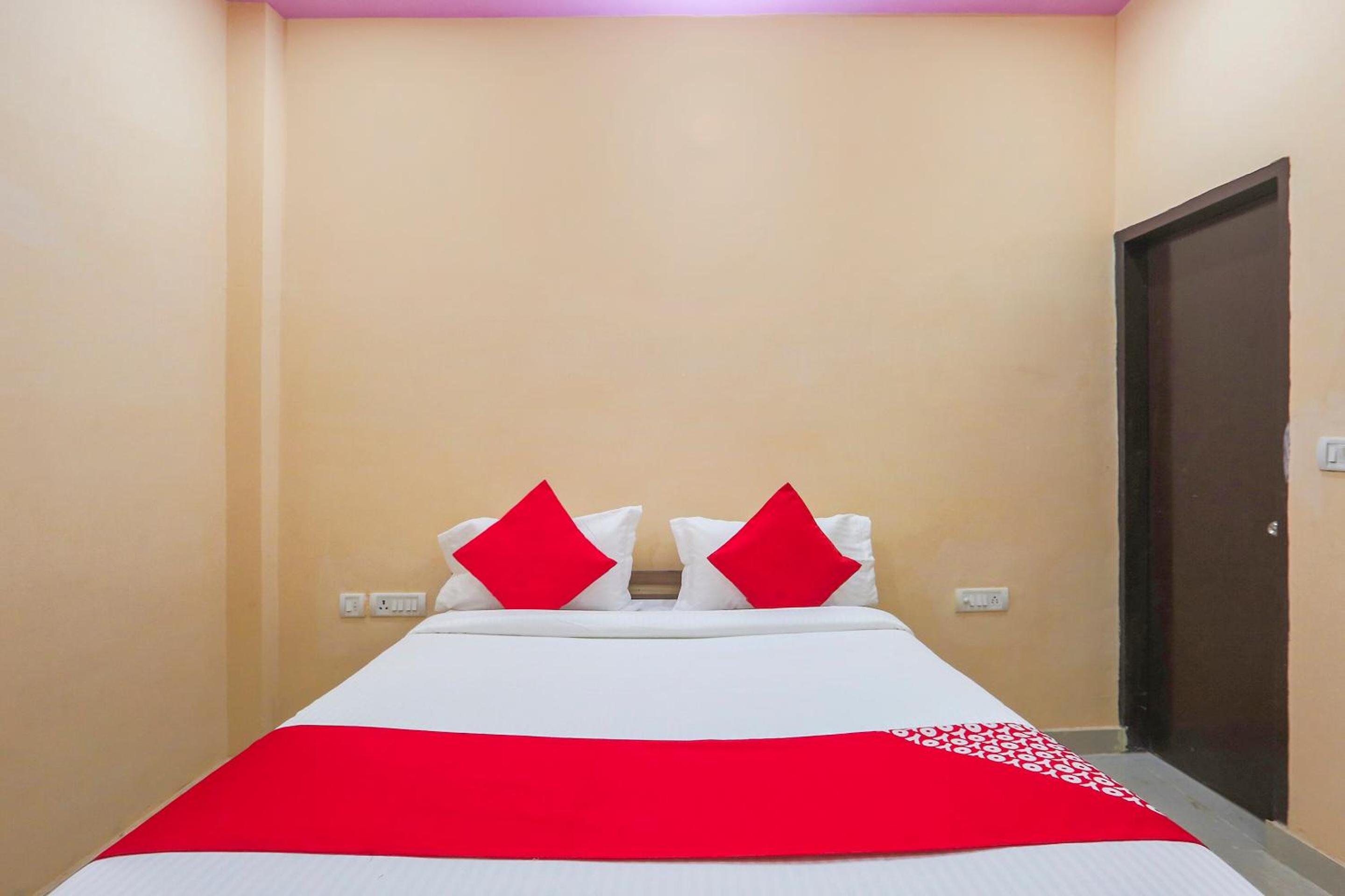 Hotel O Royal Villa