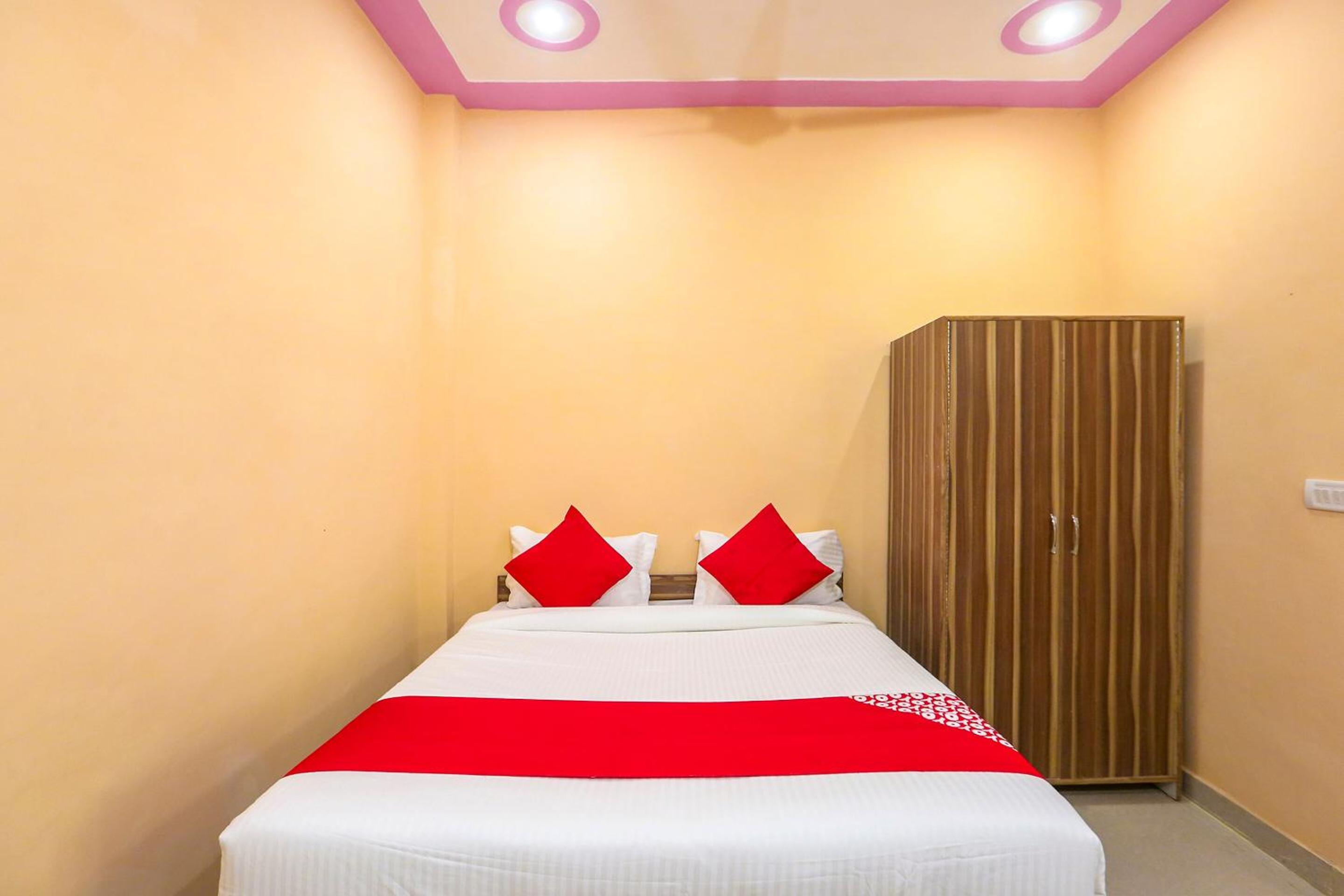 Hotel O Royal Villa