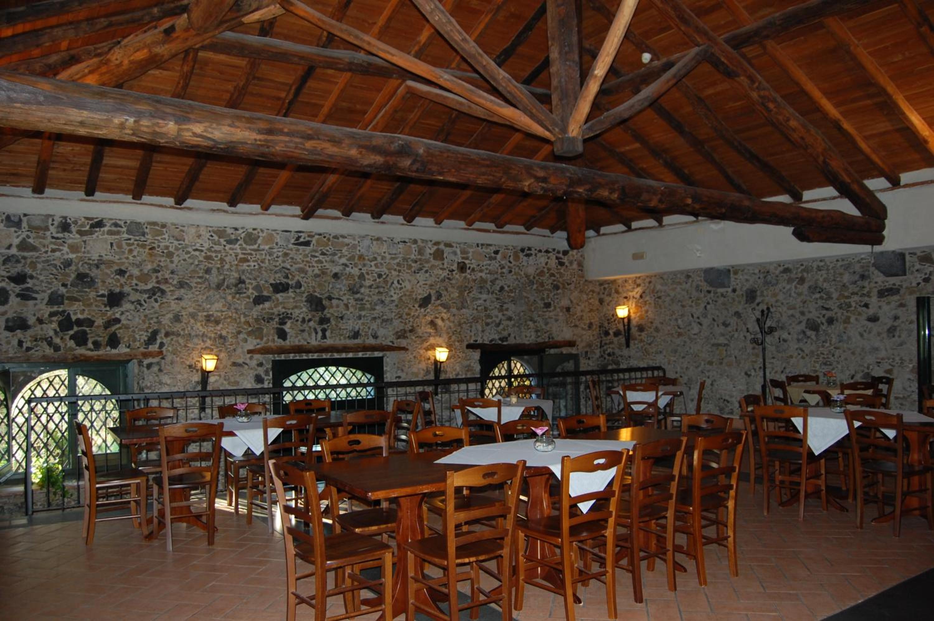 Antico Borgo Etneo Country Hotel