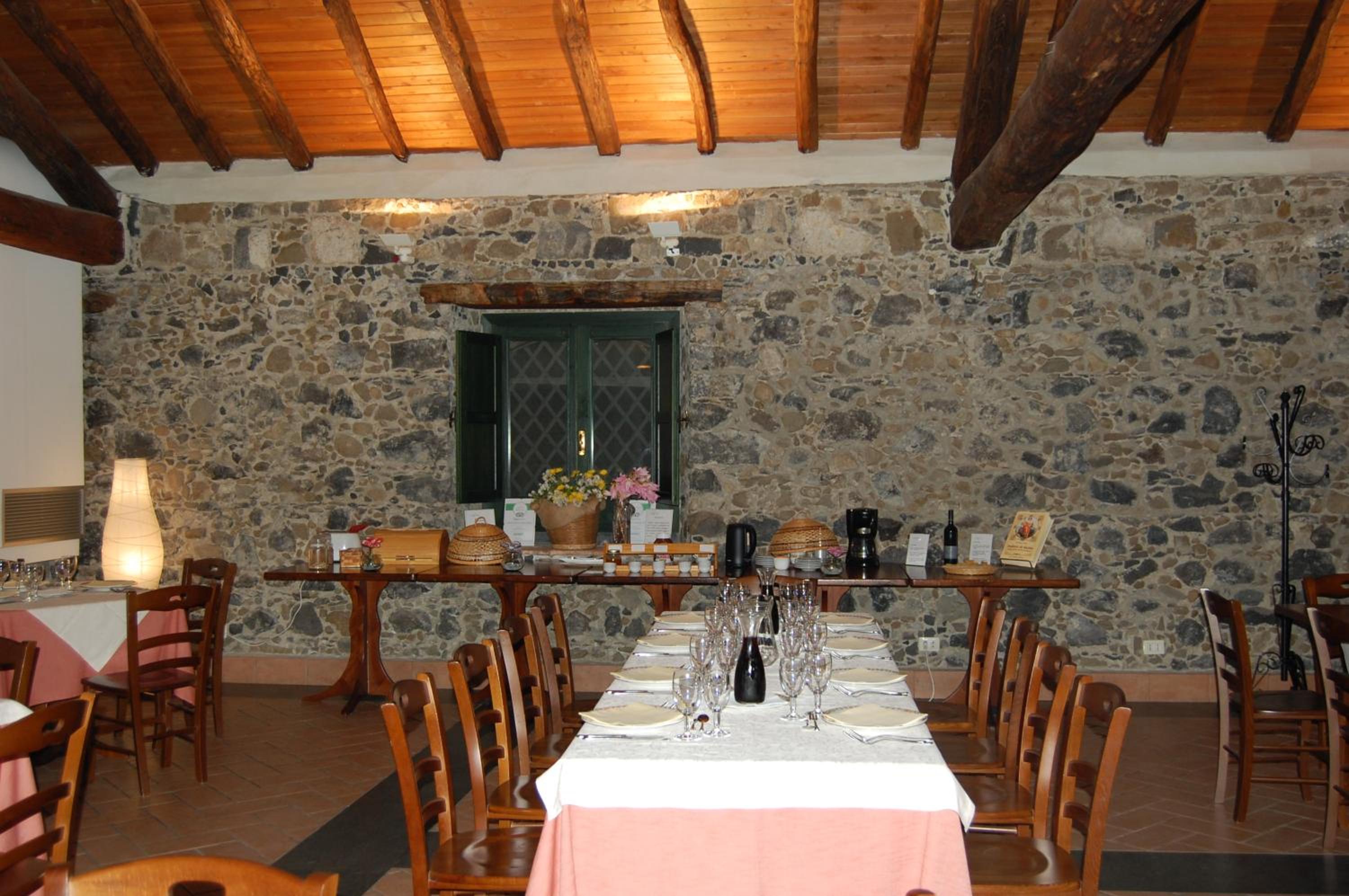 Antico Borgo Etneo Country Hotel