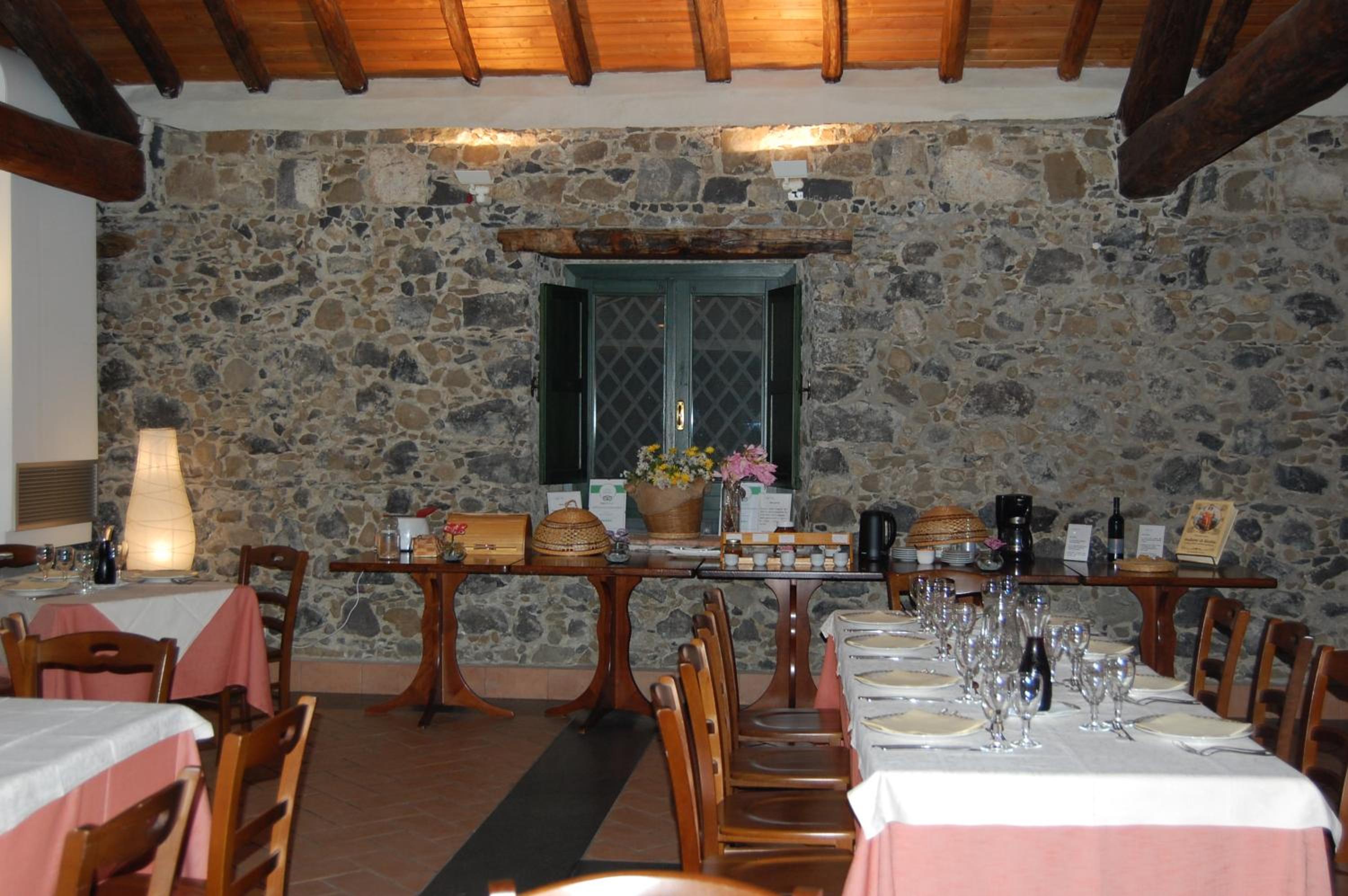 Antico Borgo Etneo Country Hotel