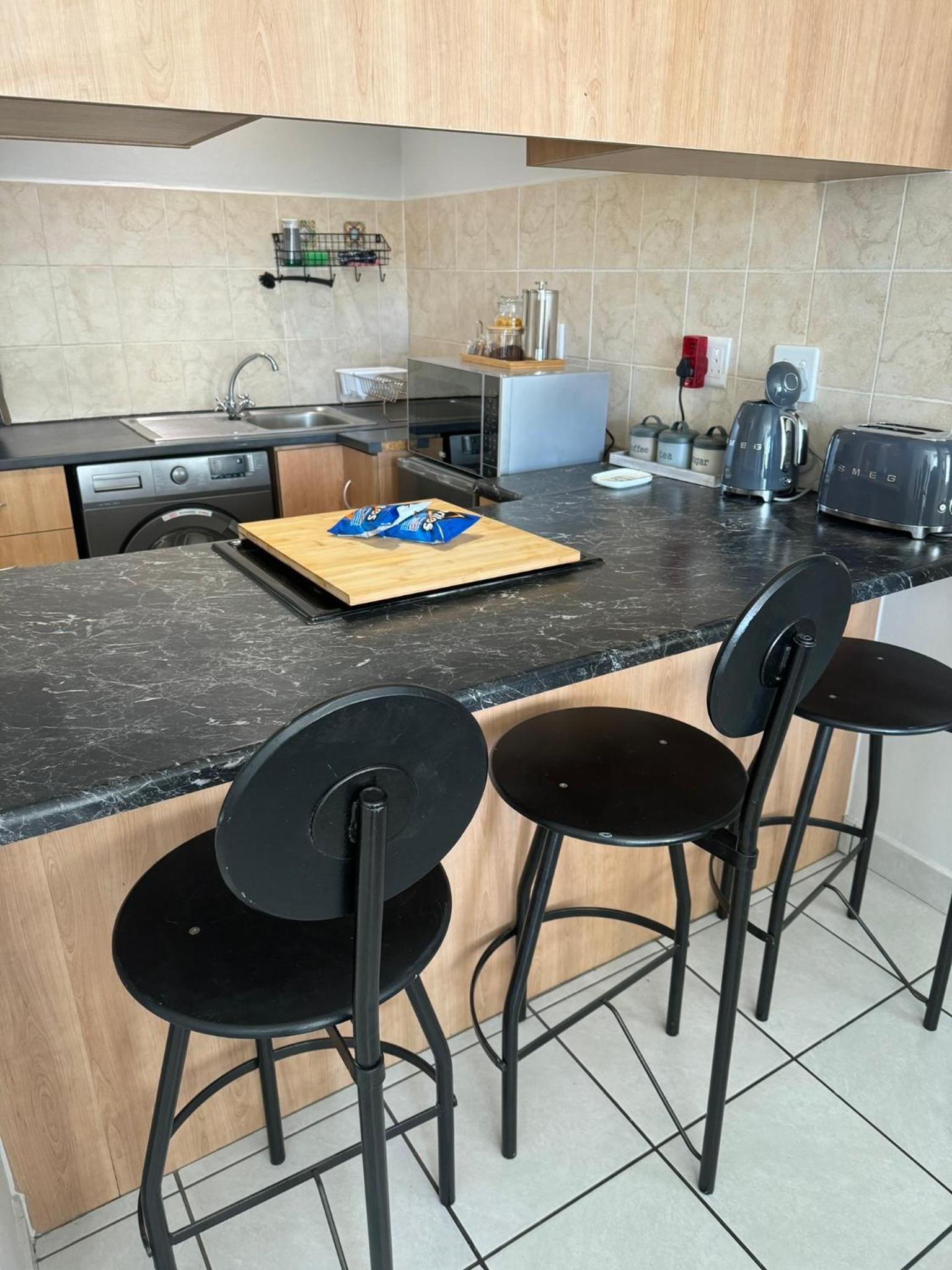 The Silhouette - Paarl - Self Catering Apartment