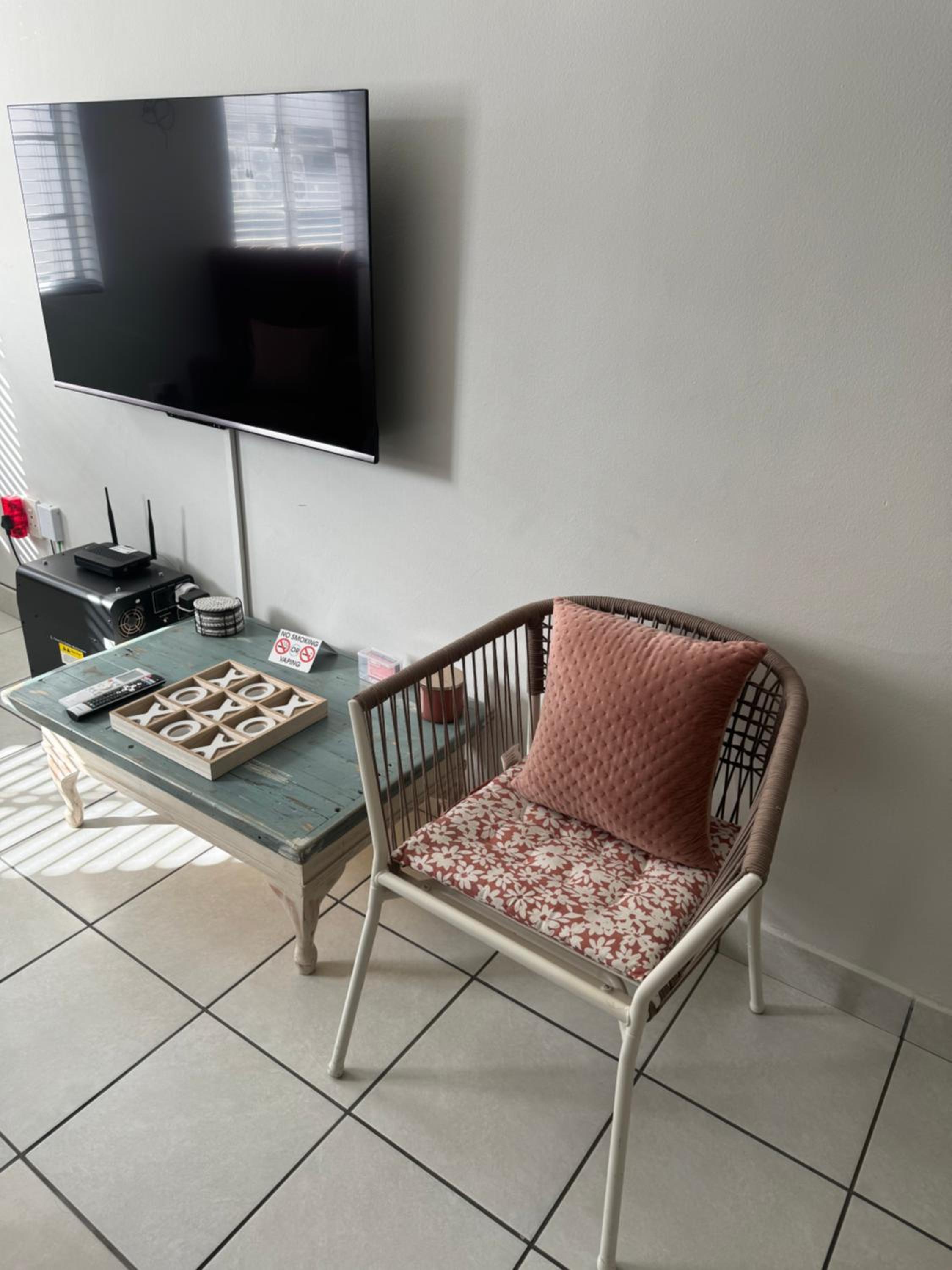 The Silhouette - Paarl - Self Catering Apartment